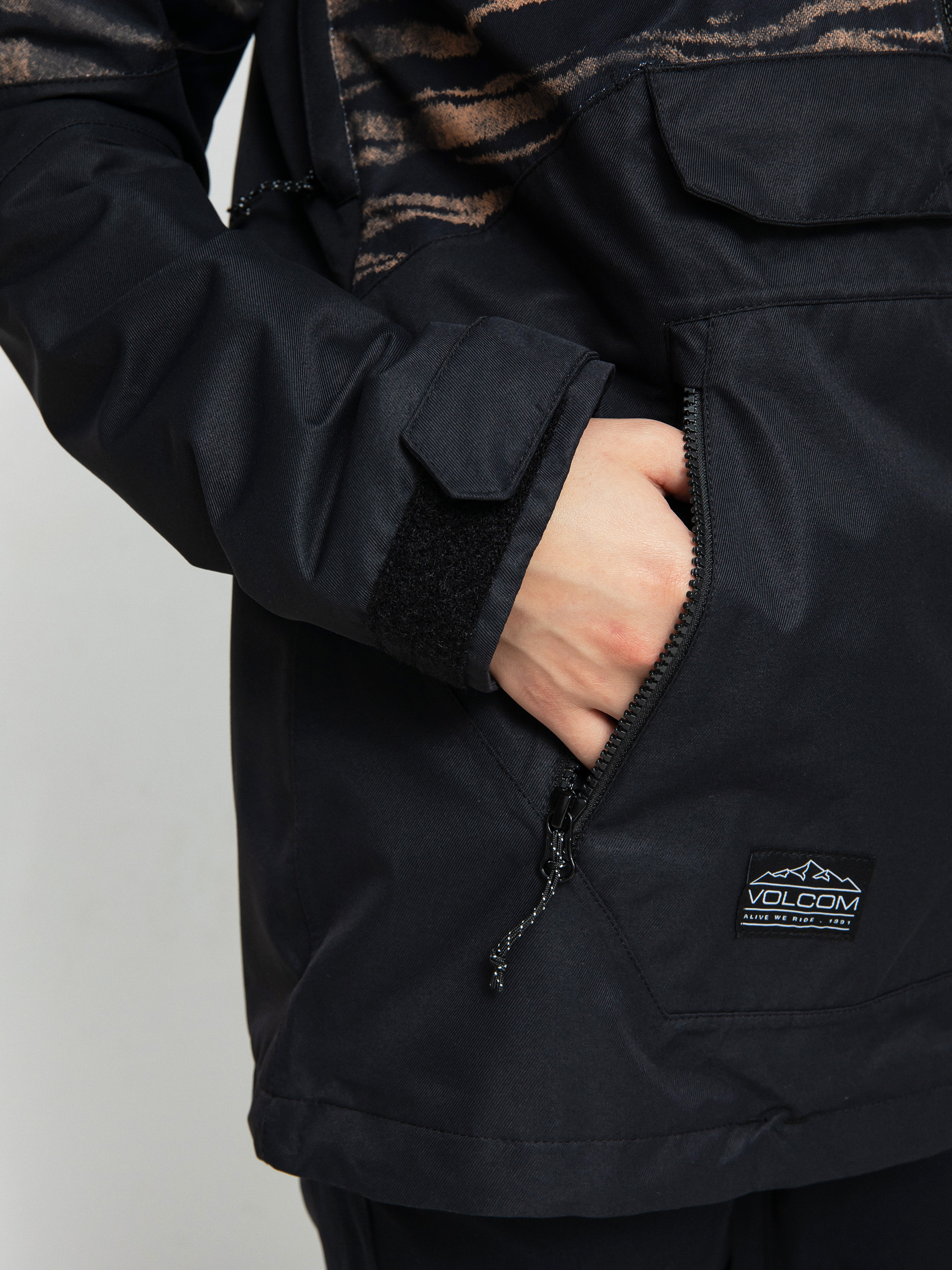 Női Volcom Mirror Pullover Snowboard dzseki (tiger print)