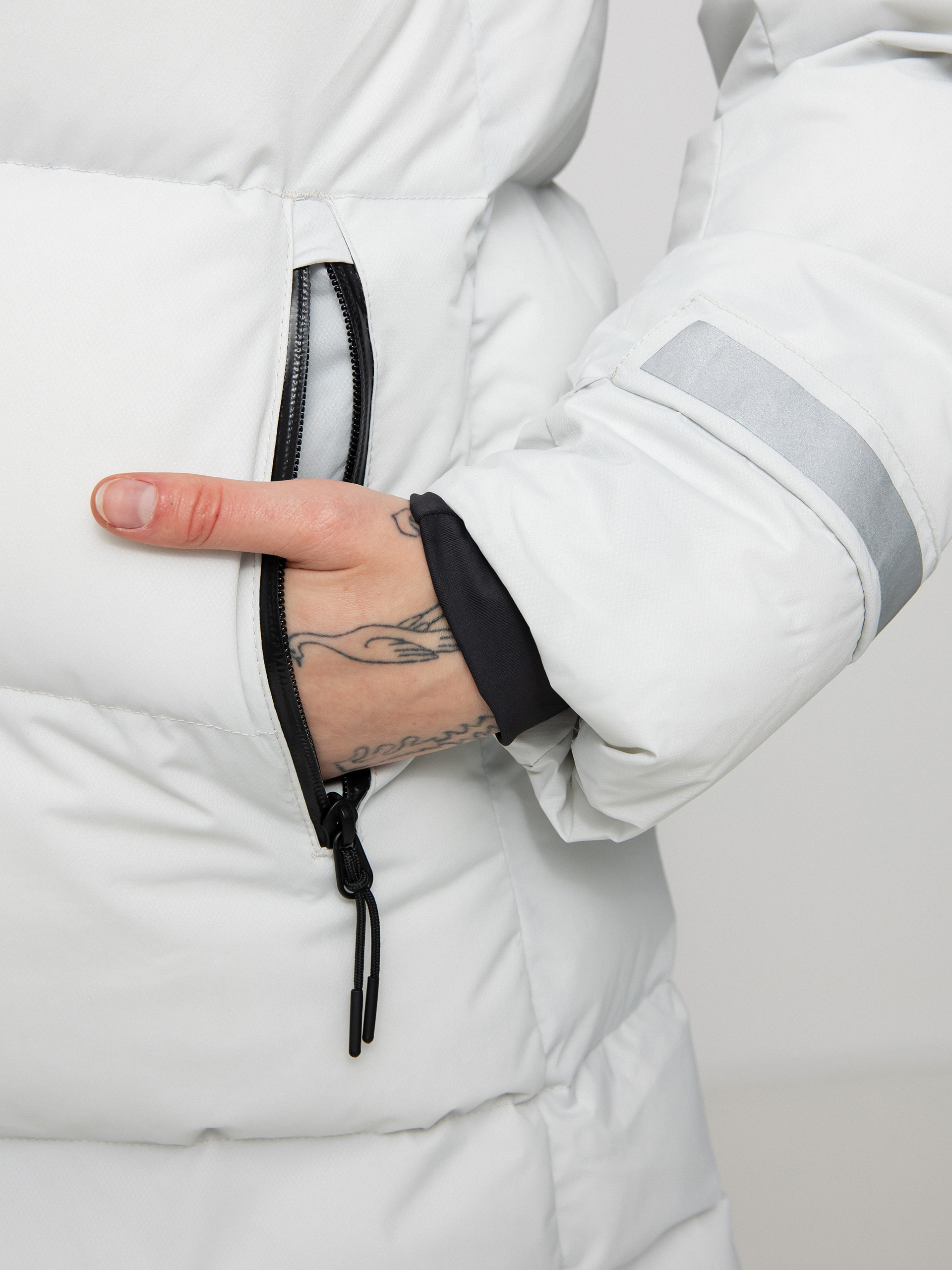 Helly Hansen Adore Puffy Parka Dzseki Wmn (nimbus cloud)