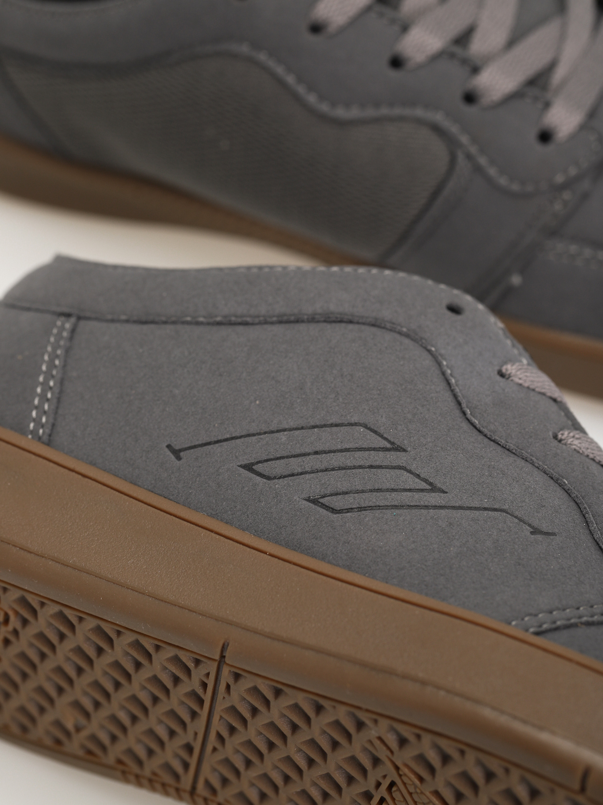 Emerica Quentin Cipők (grey/gum)