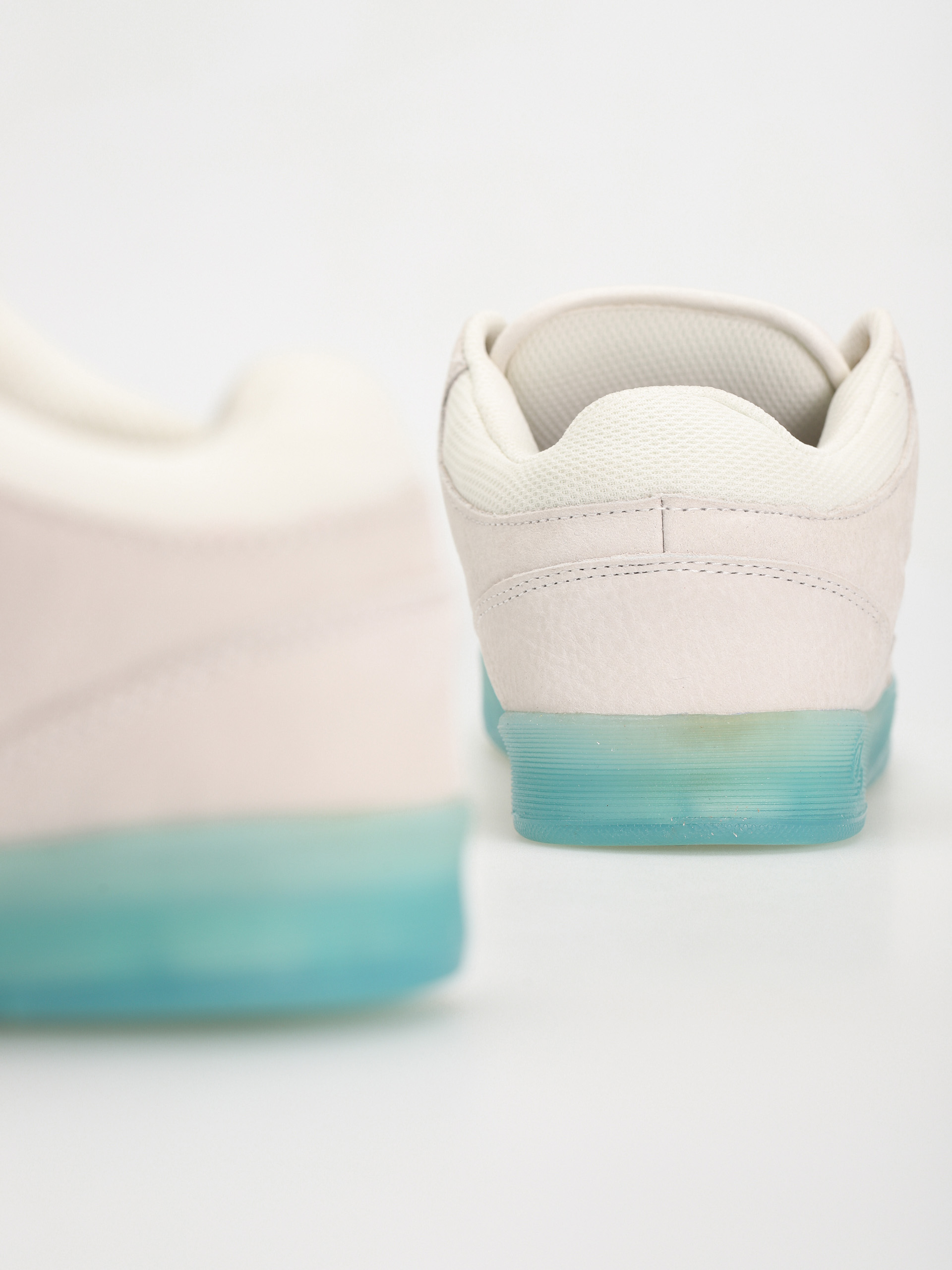 eS Stylus Mid Cipők (warm grey)