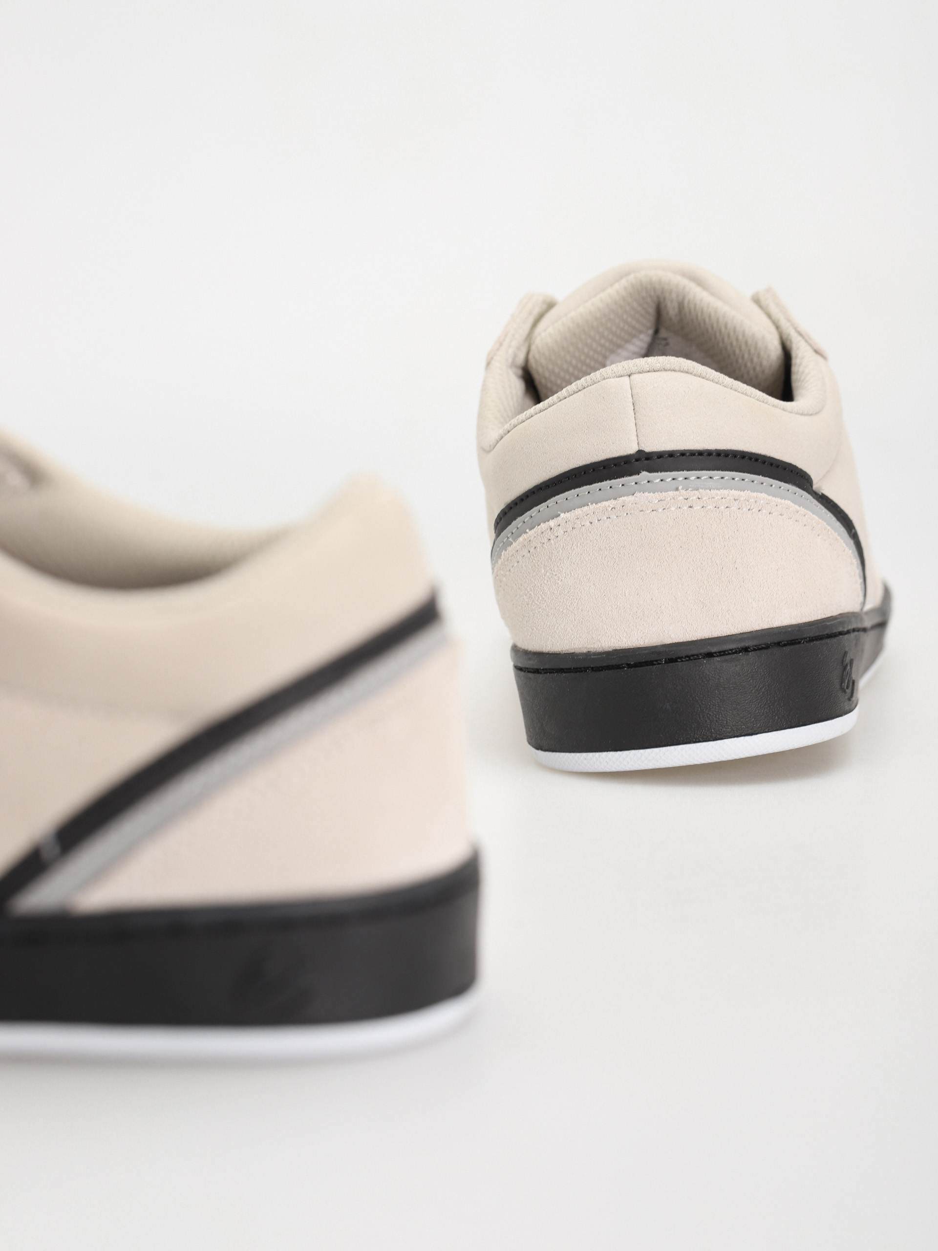 eS Eos Cipők (white/black)