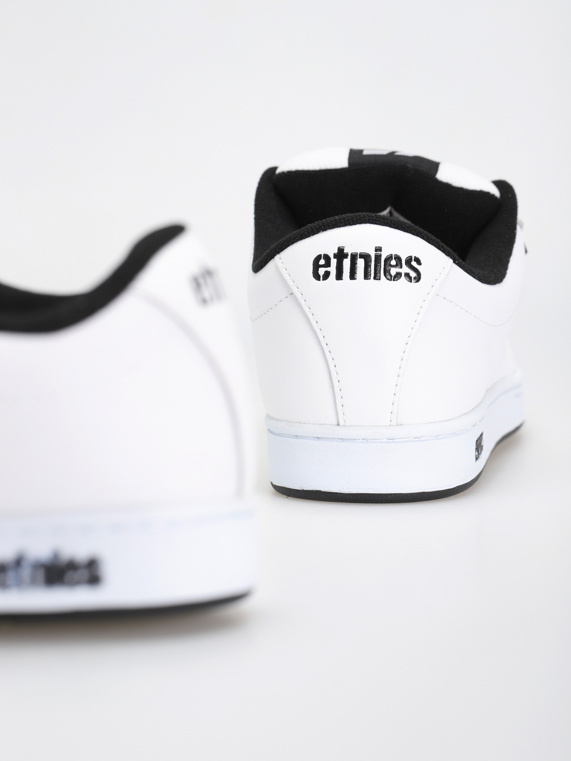 Etnies Kingpin Cipők (white/black)