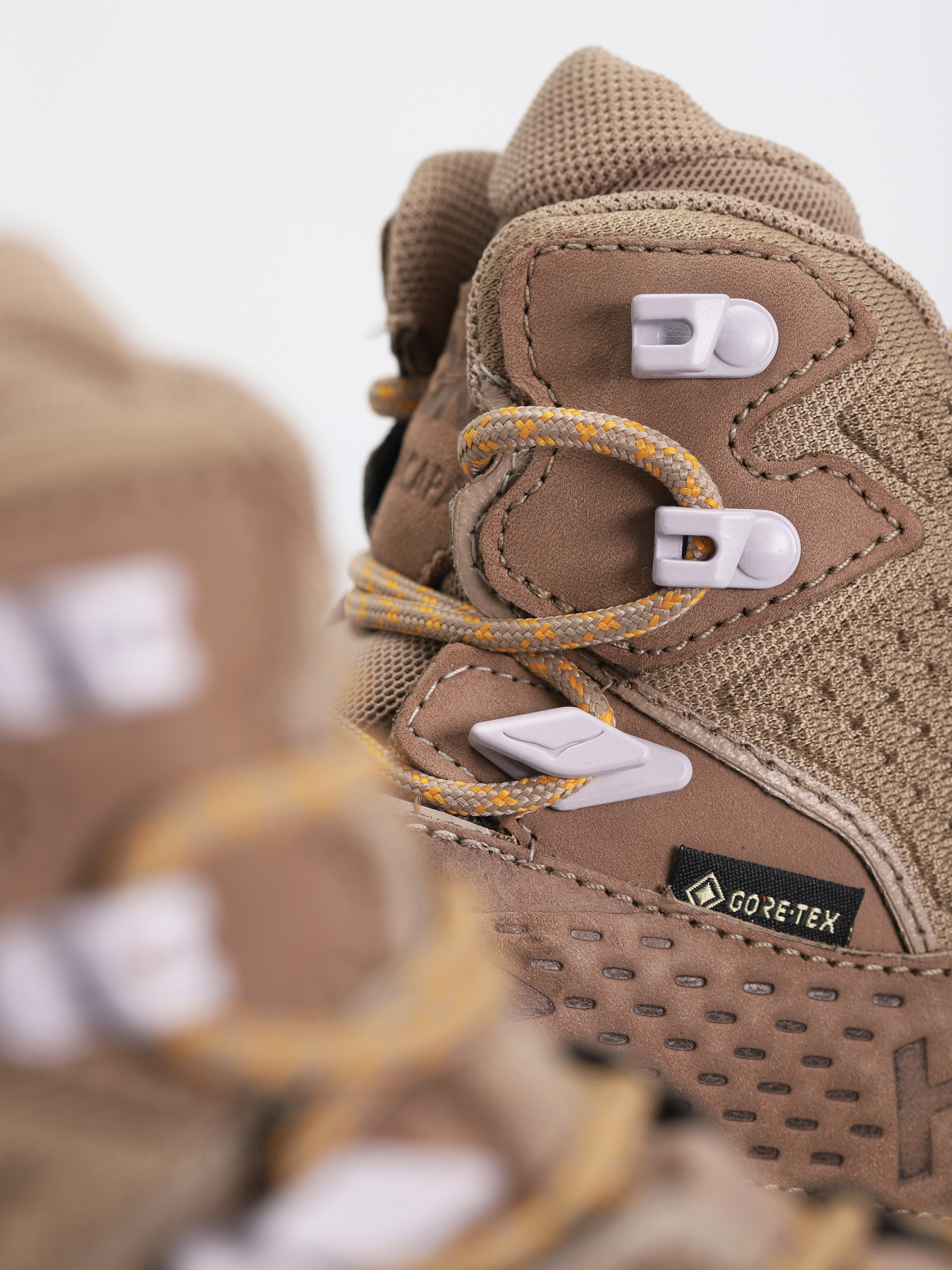 Hoka One One Anacapa Mid GTX Cipők Wmn (dune/lilac marble)