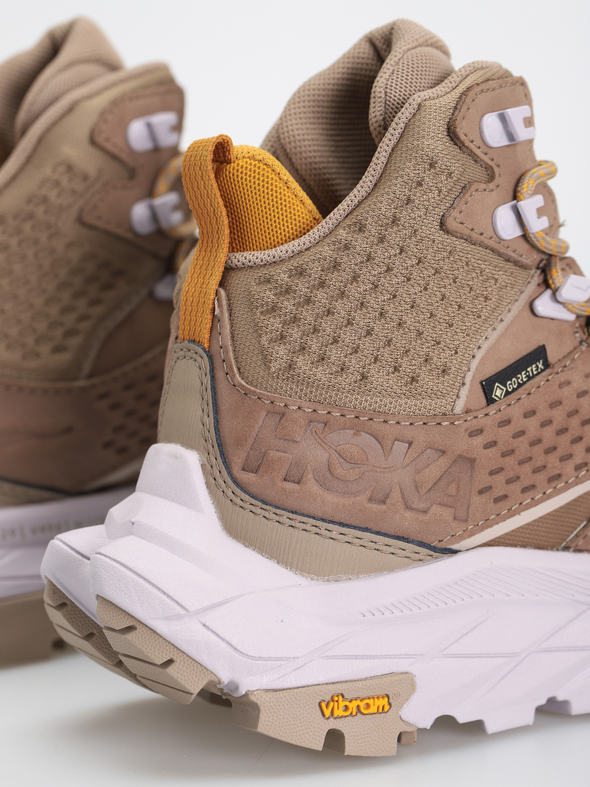 Hoka One One Anacapa Mid GTX Cipők Wmn (dune/lilac marble)