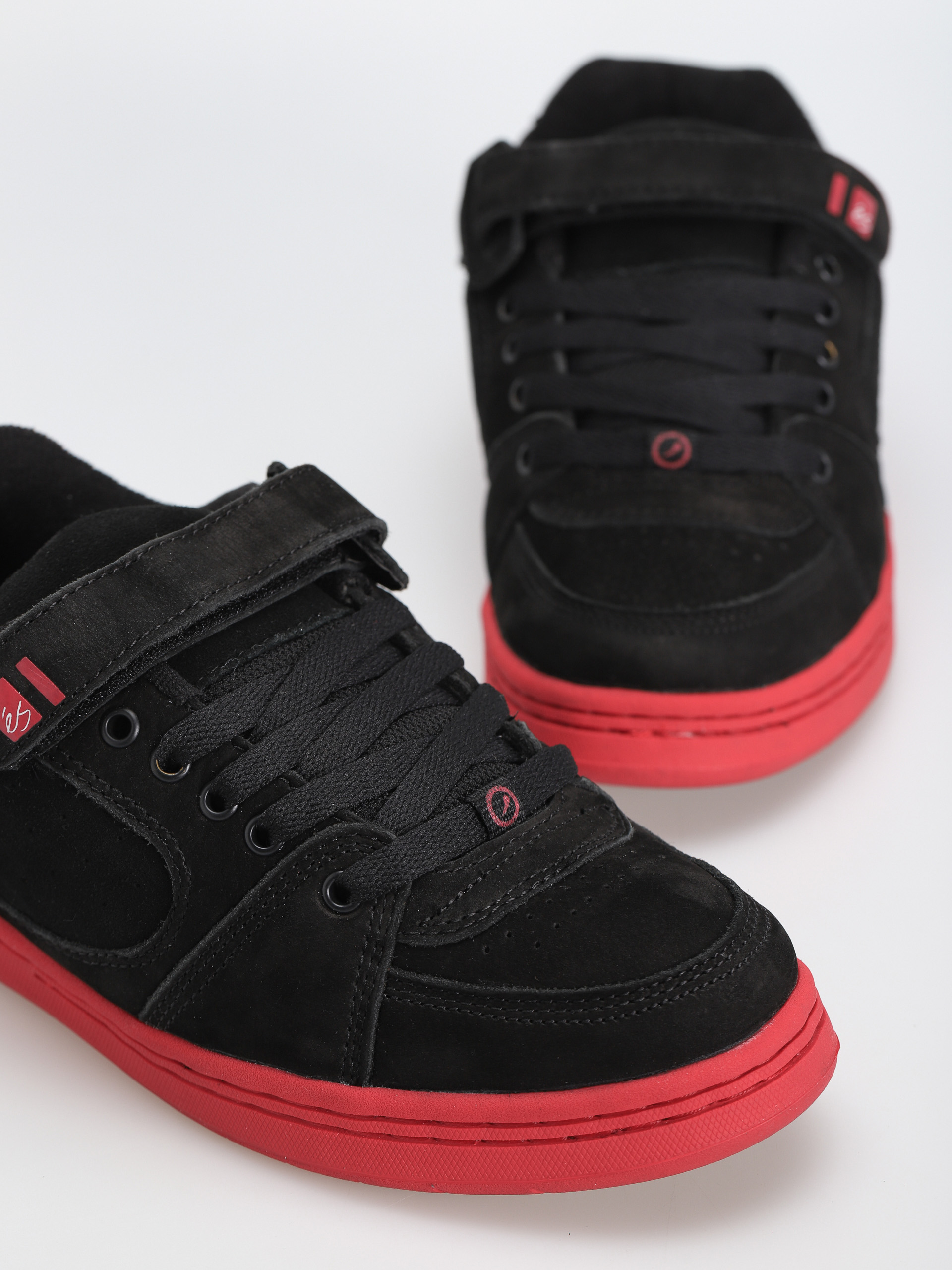 eS Accel Og Plus Cipők (black/red)