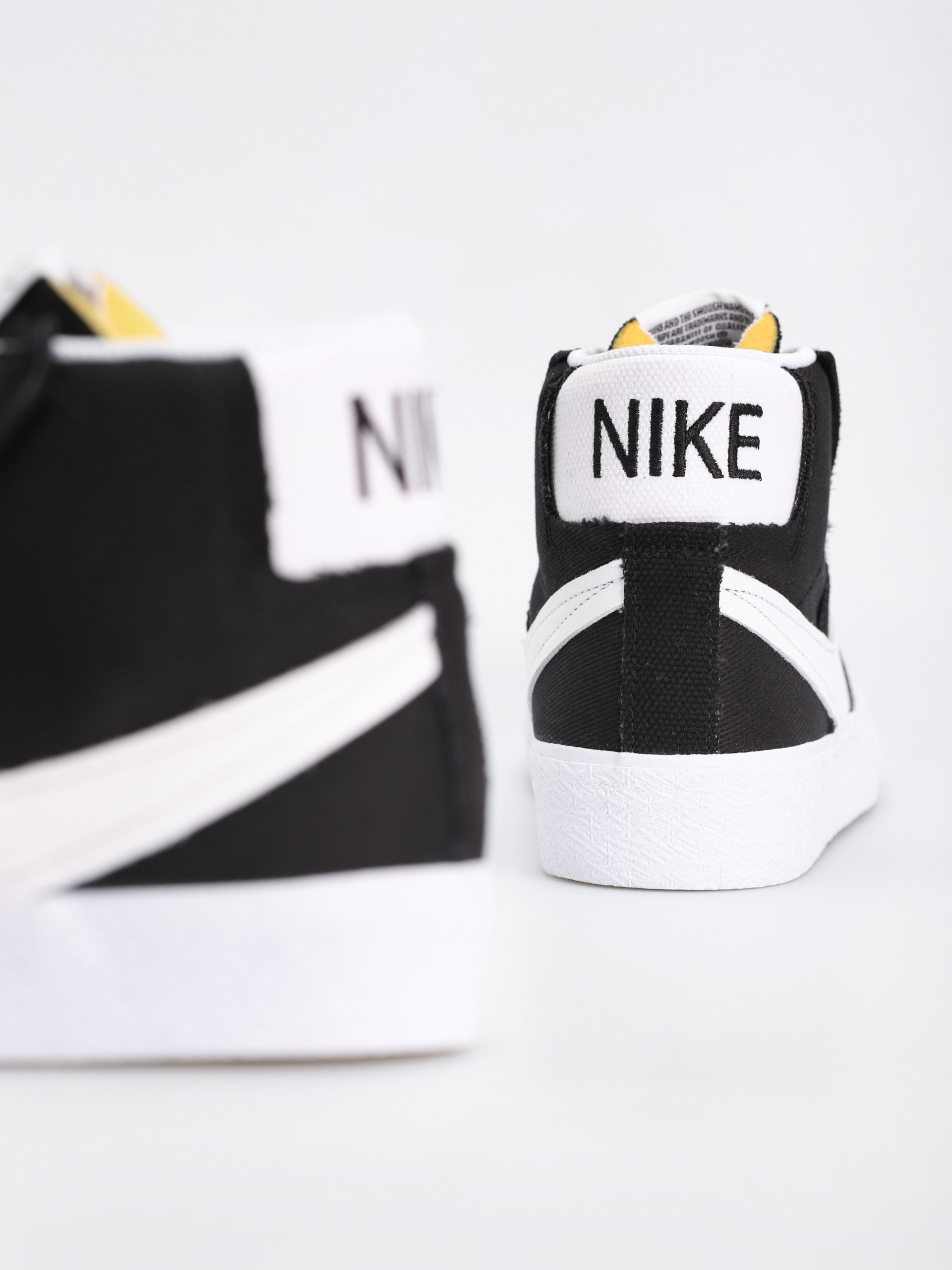 Nike SB Zoom Blazer Mid Prm Plus Cipők (black/white)