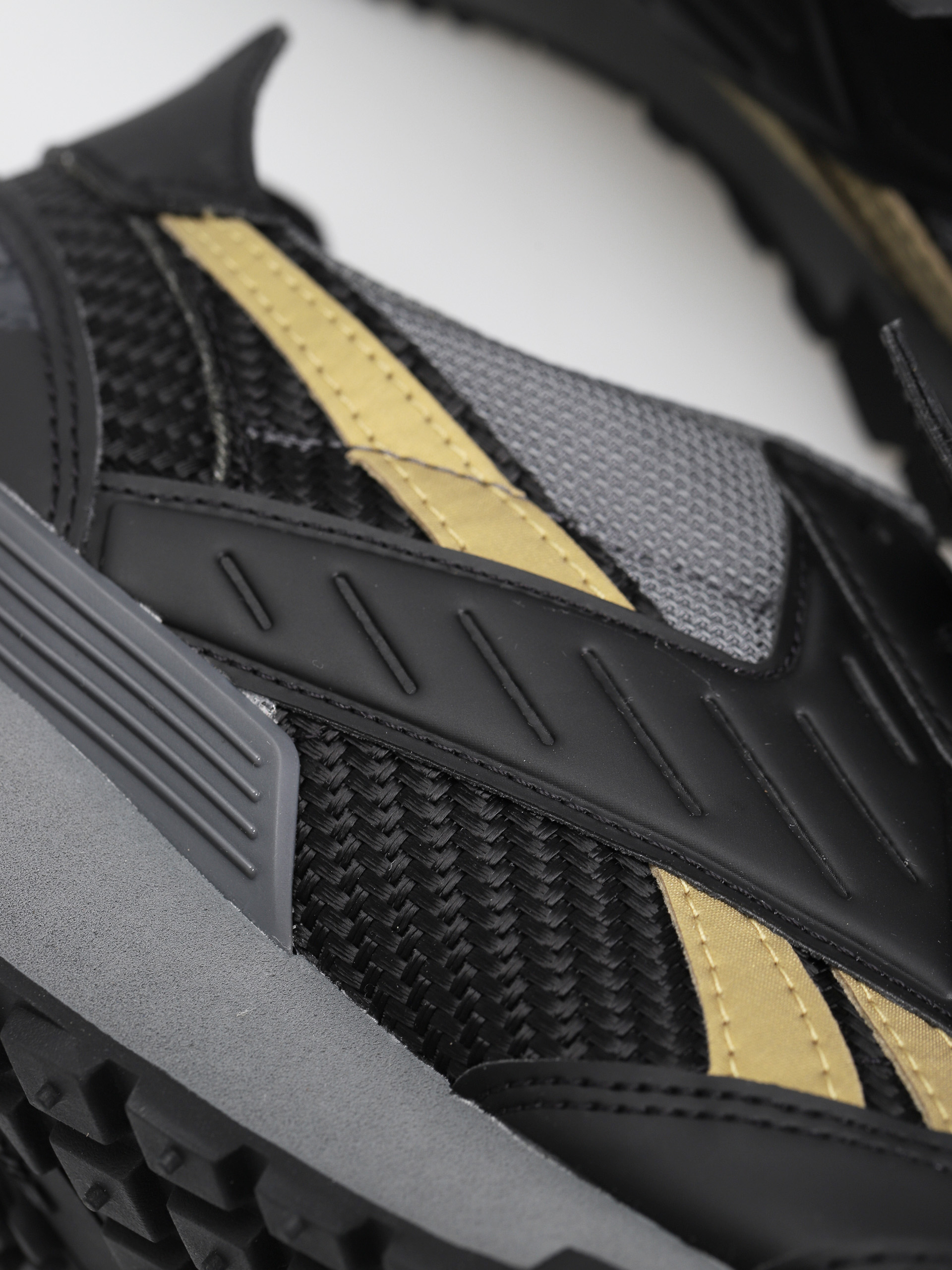 Reebok Lx 2200 Cipők (cblack/alloy/magold)