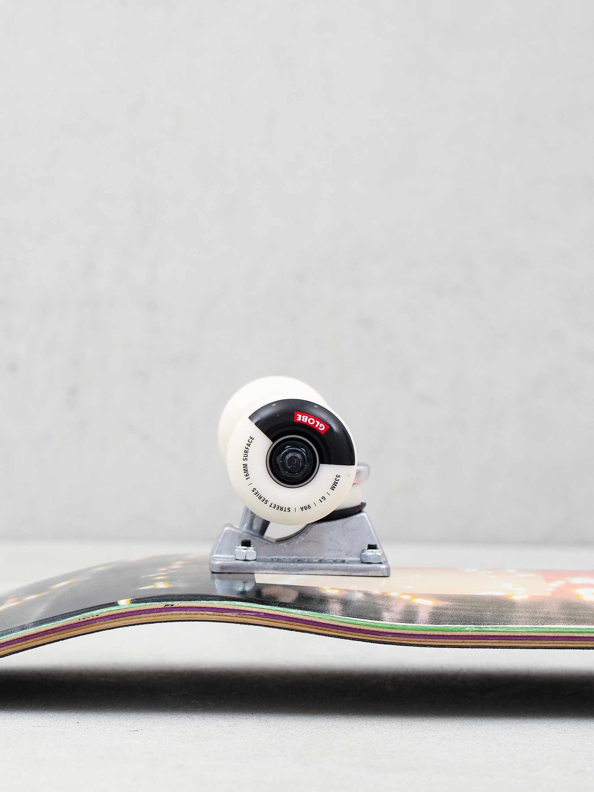 Globe G1 Stack Komplett gördeszka (refracted)