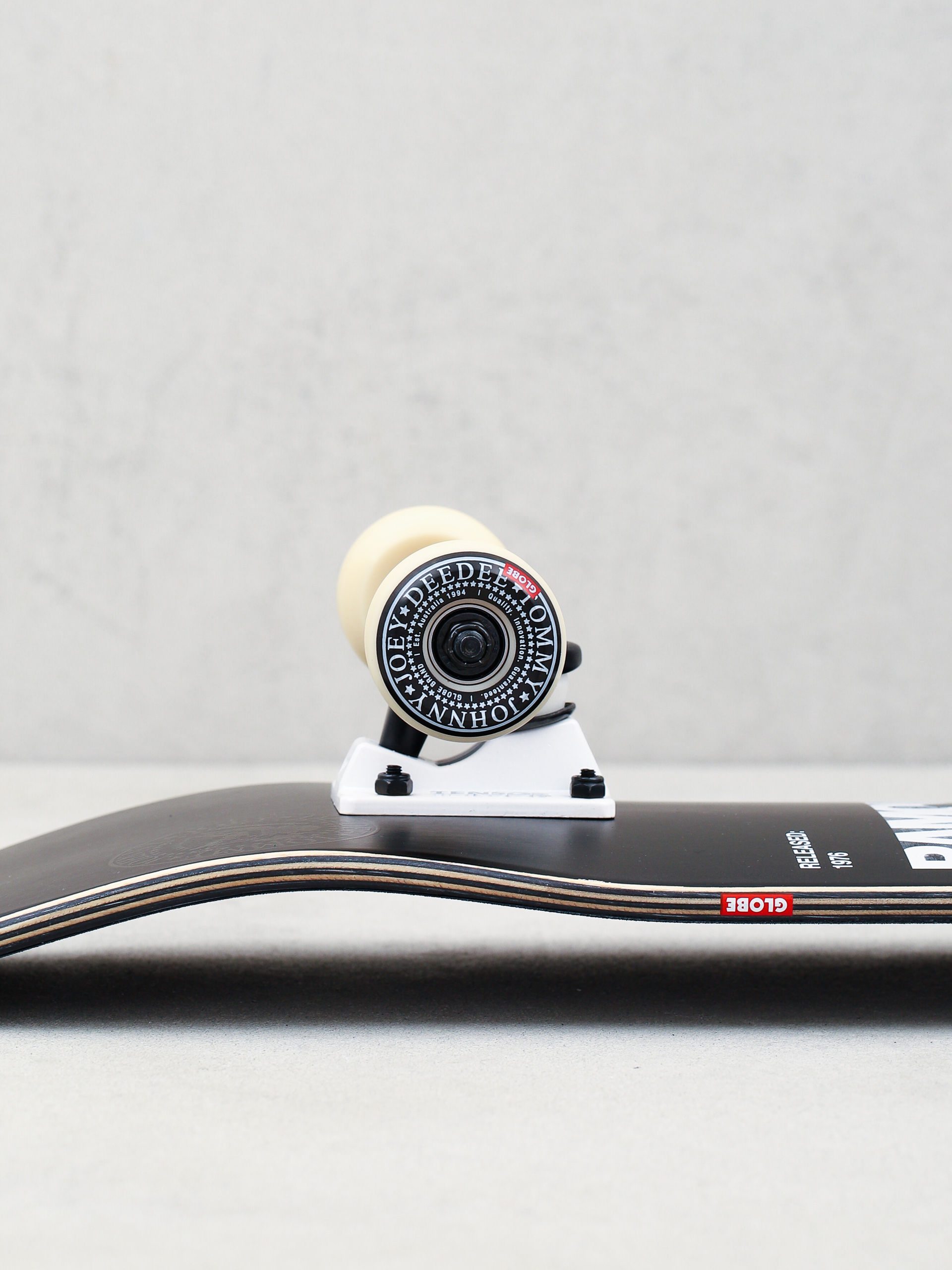 Globe G2 Ramones Komplett gördeszka (ramones)