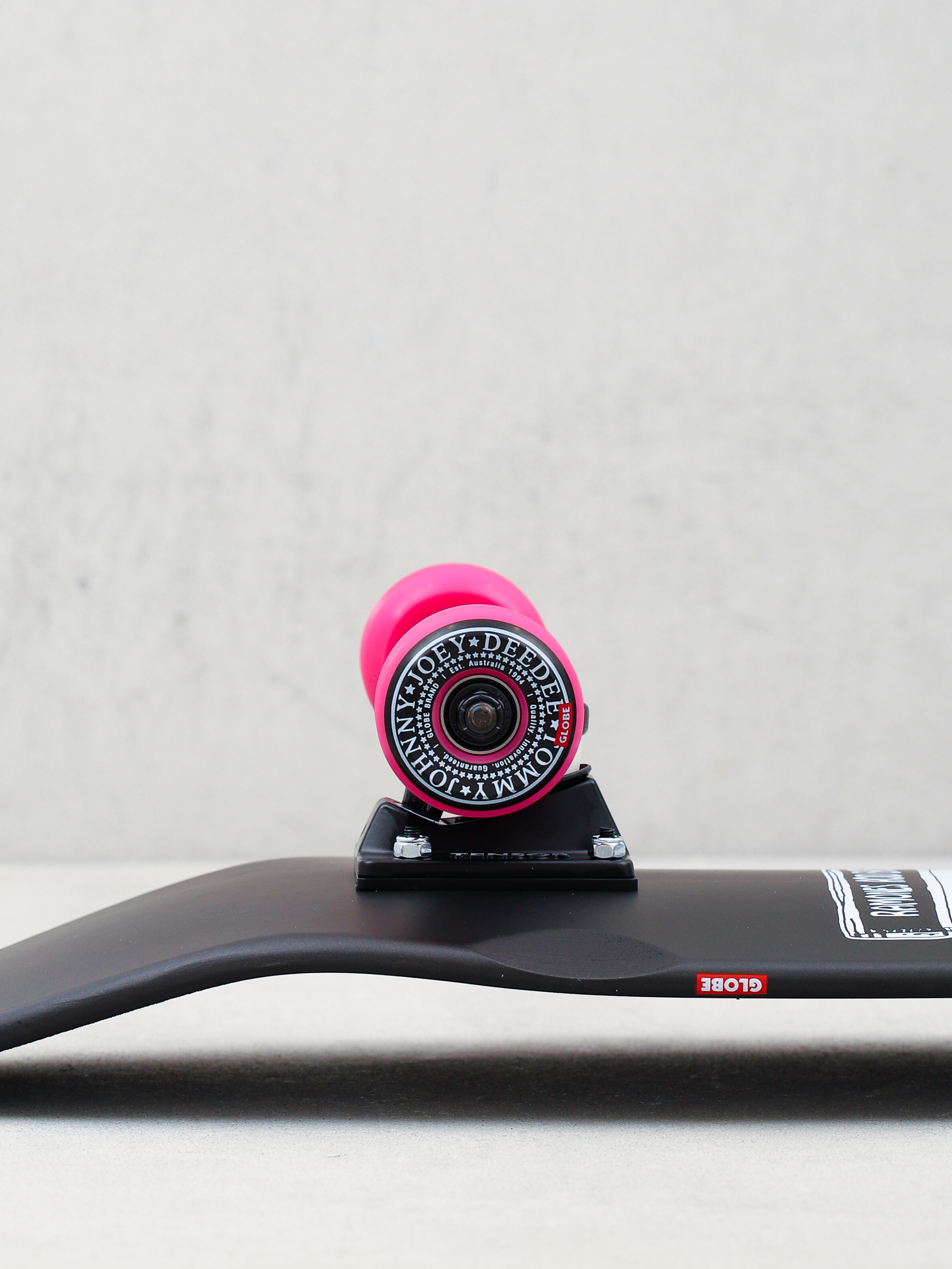 Globe Shooter Cruiser (ramones/hey ho)