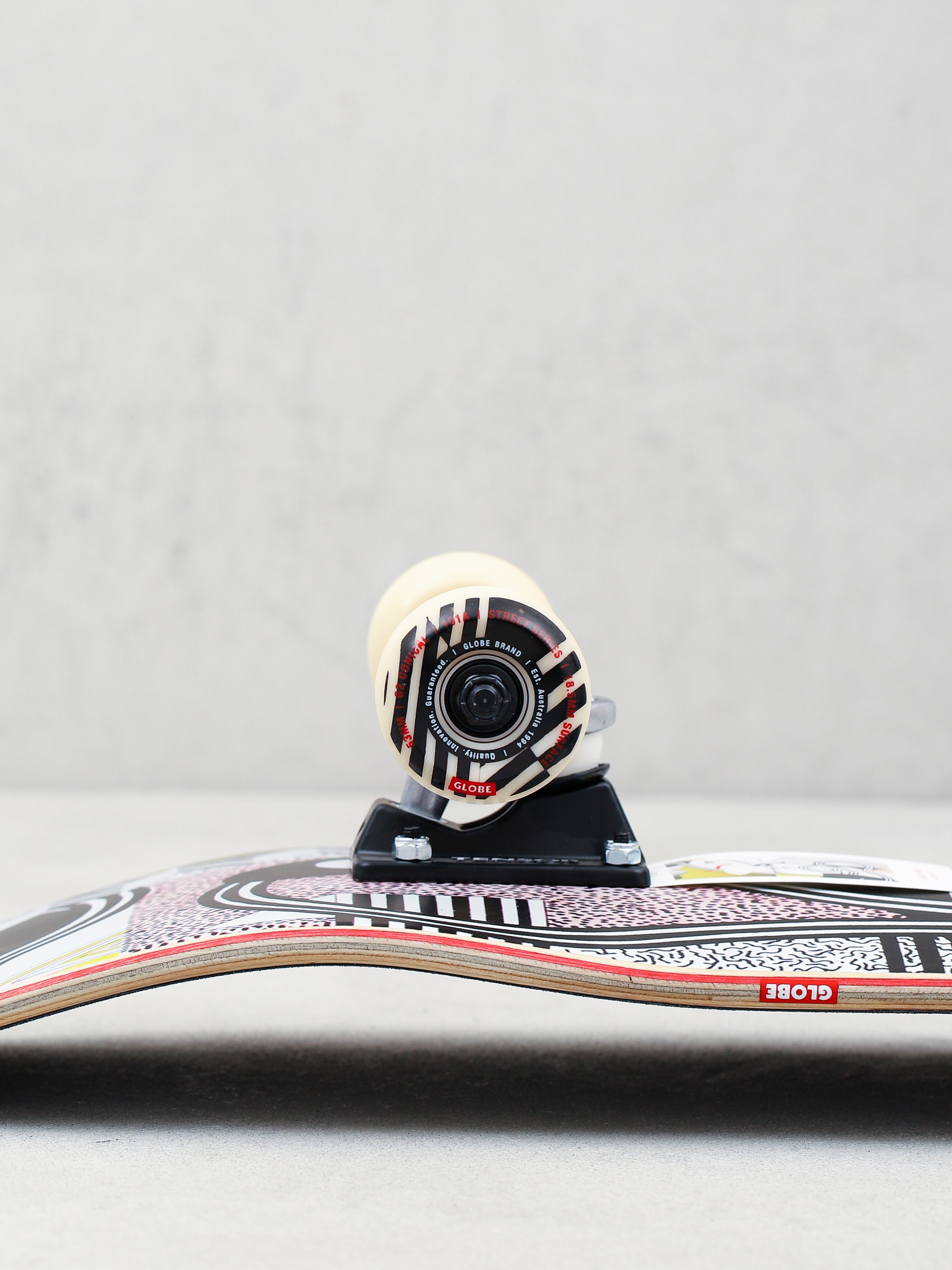 Globe G2 Razo Komplett gördeszka (ozar)