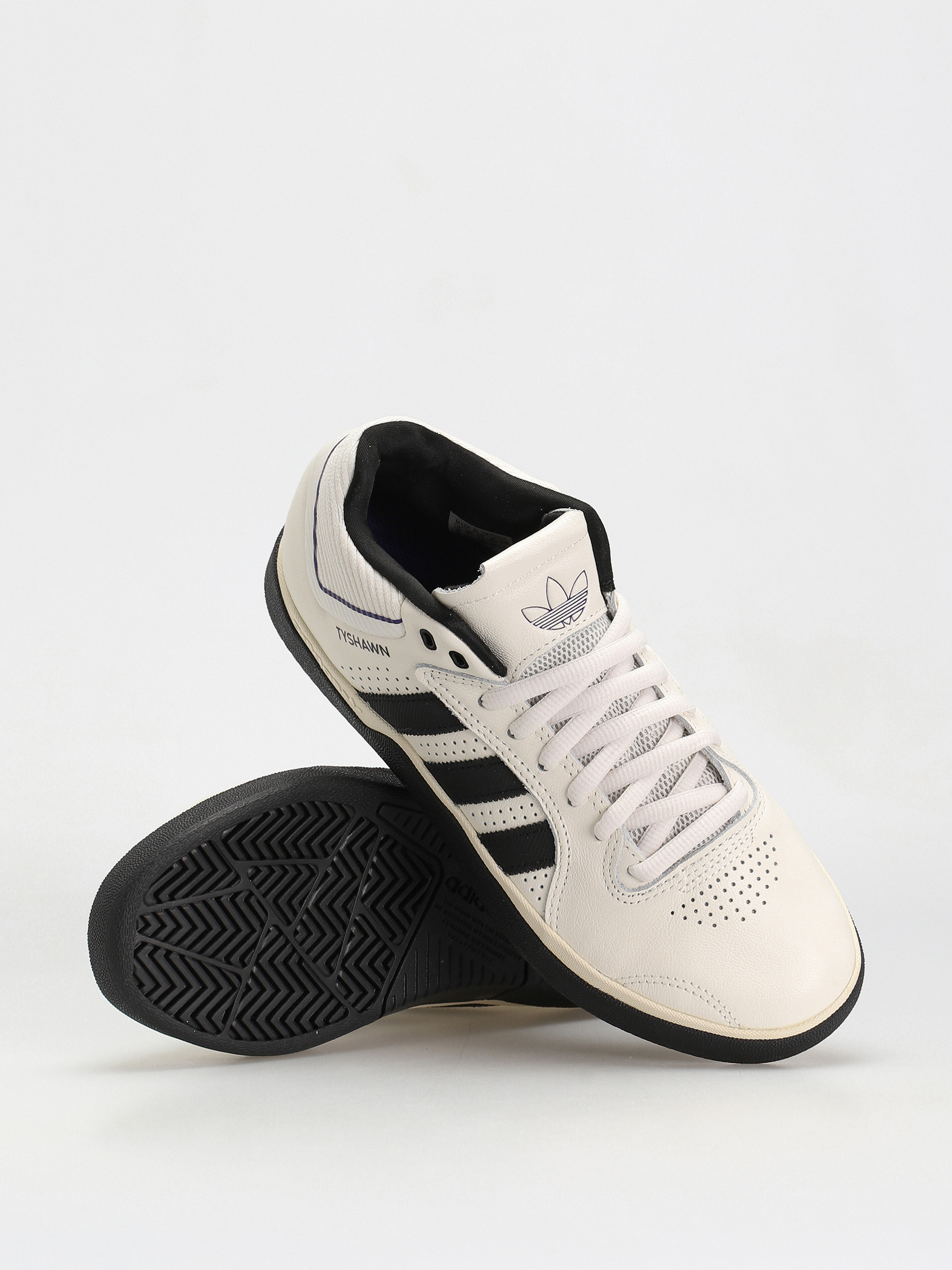 adidas Tyshawn Cipők (clowhi/cblack/cpurpl)
