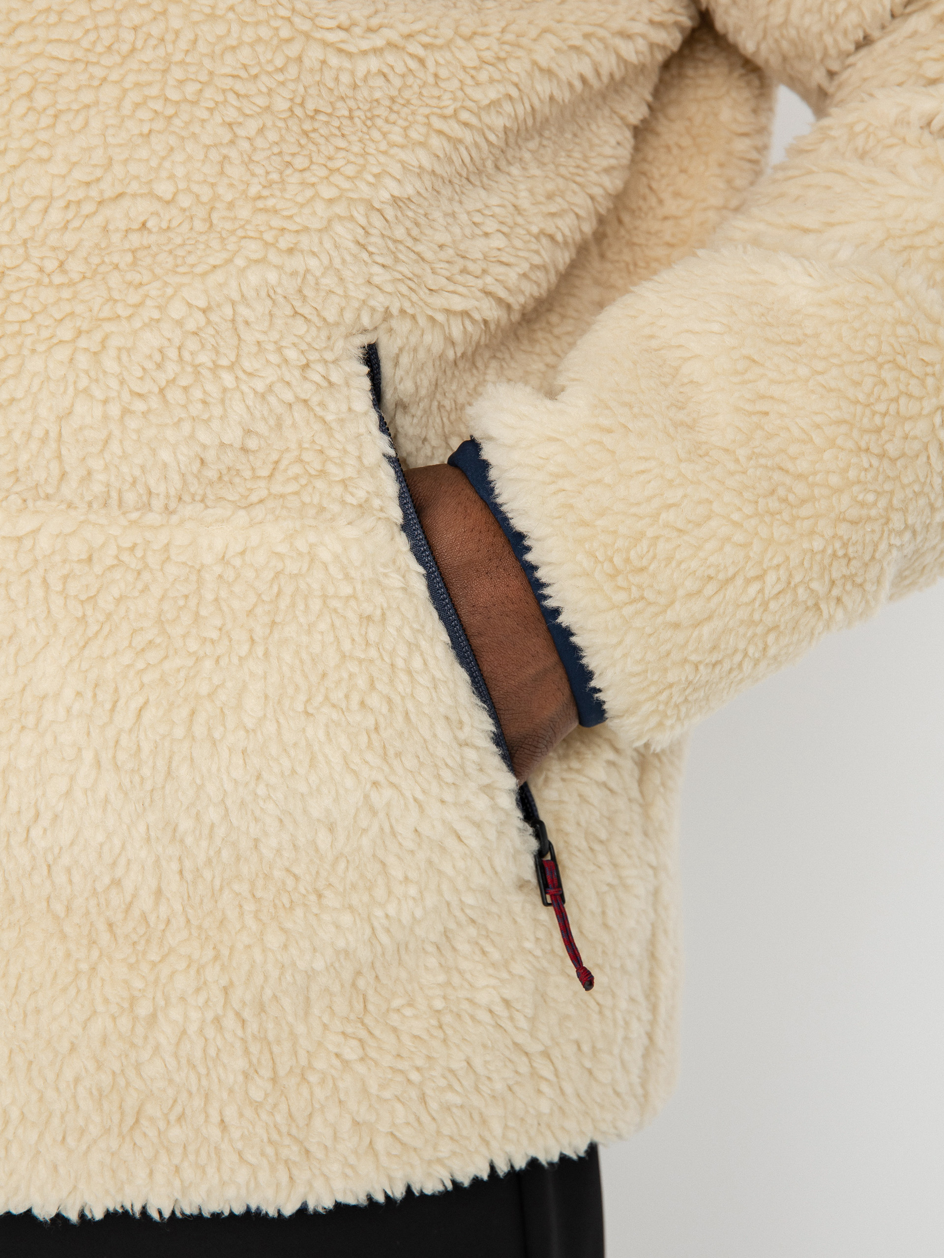 Patagonia Reversible Silent Down Dzseki (new navy)