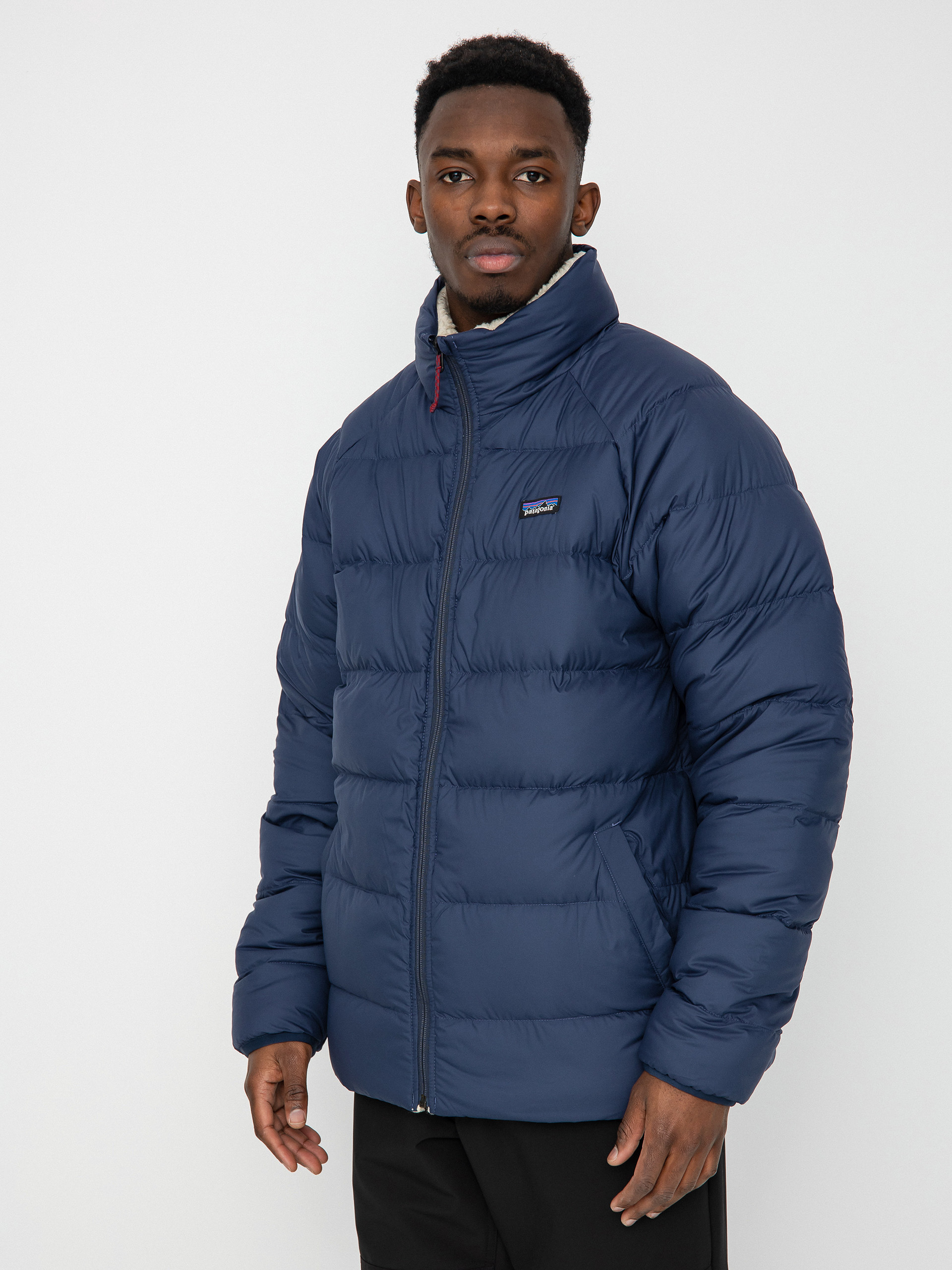 Patagonia Reversible Silent Down Dzseki (new navy)