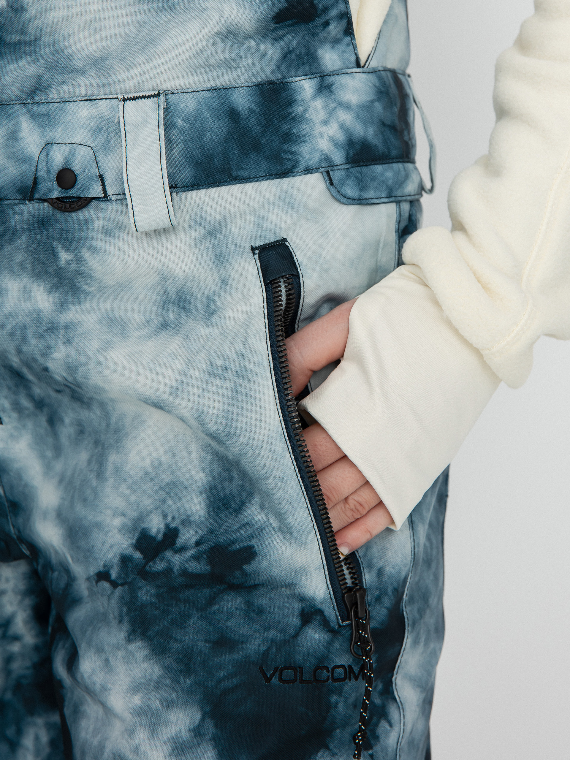Női Volcom Swift Bib Overall Snowboard nadrág (storm tie dye)
