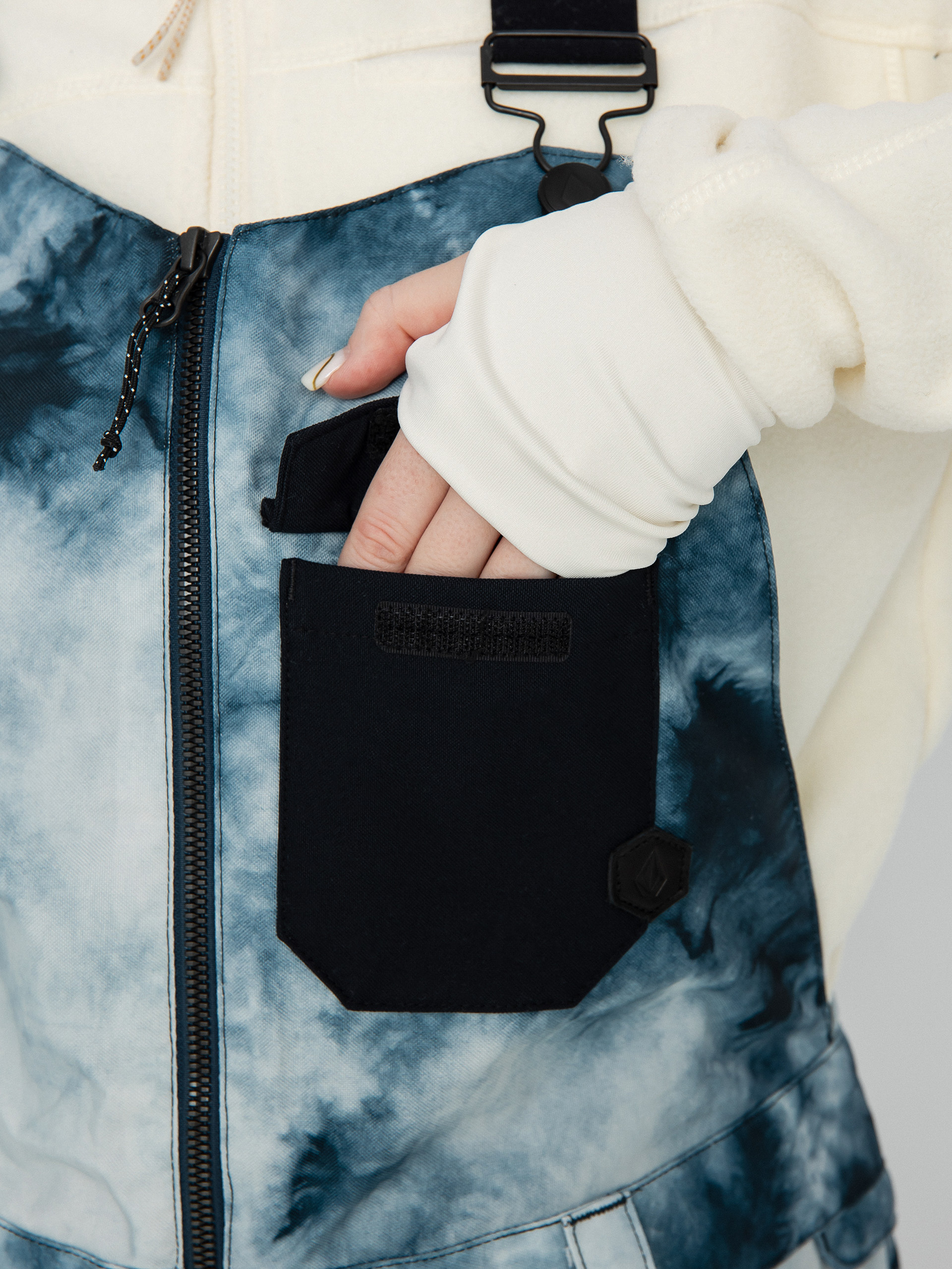 Női Volcom Swift Bib Overall Snowboard nadrág (storm tie dye)