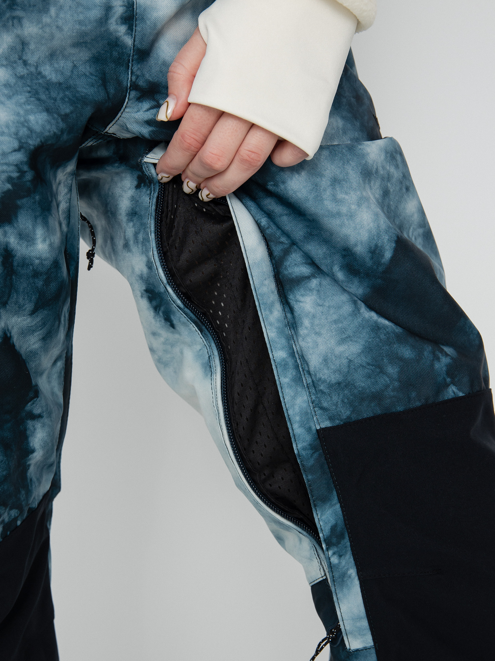 Női Volcom Swift Bib Overall Snowboard nadrág (storm tie dye)