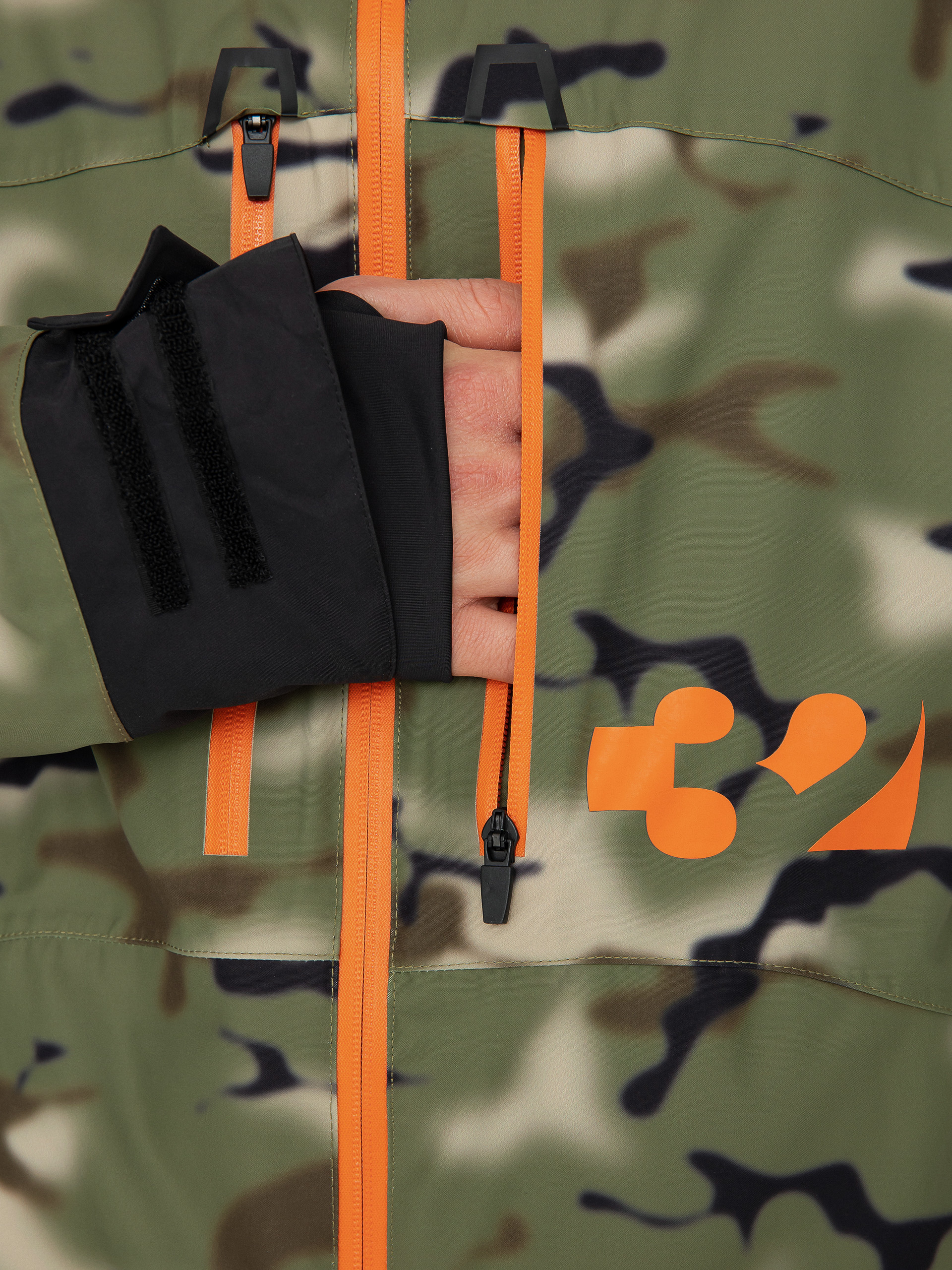 Férfi ThirtyTwo Lashed Insulated Snowboard dzseki (camo)