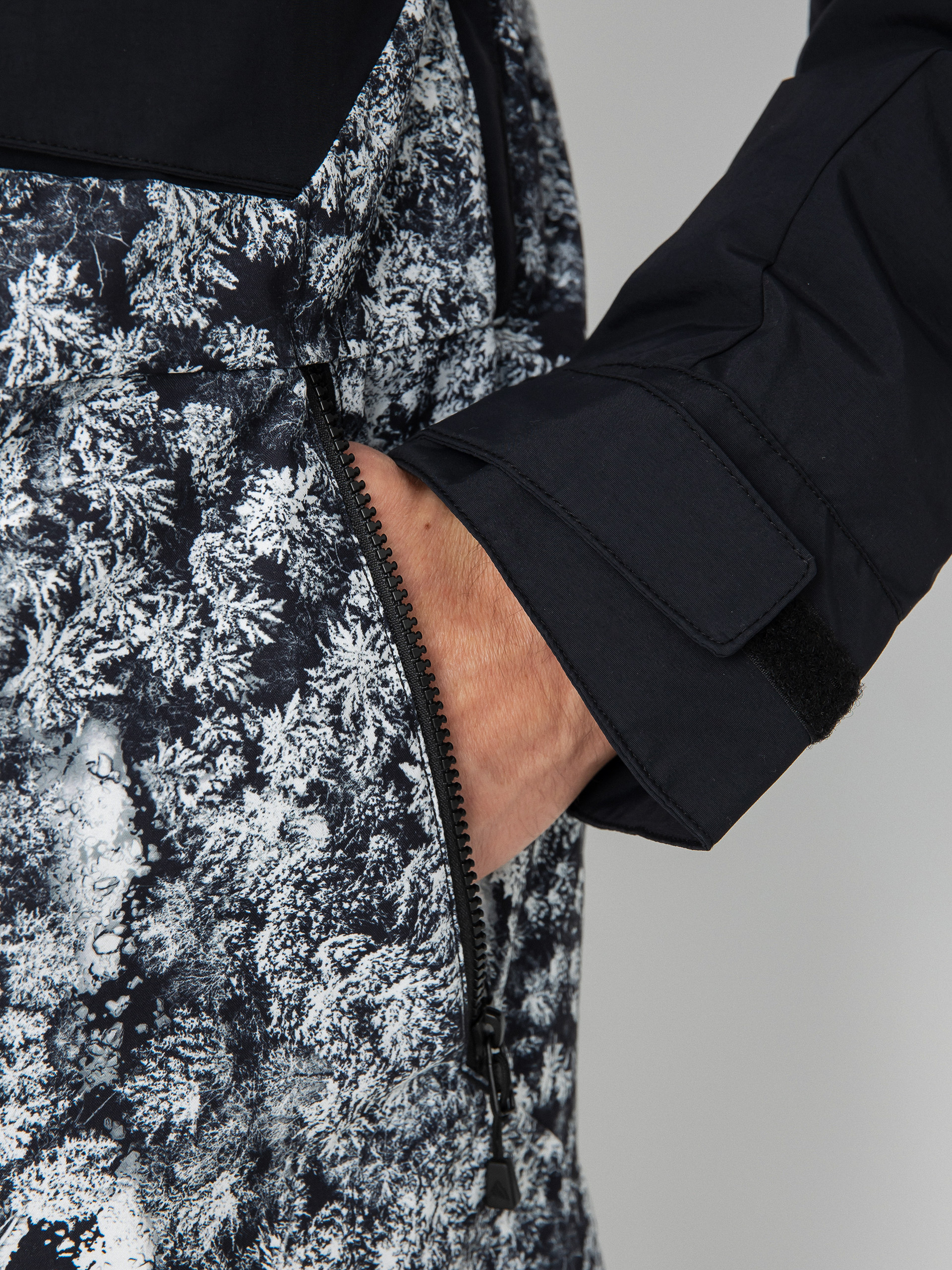 Férfi Burton Peasy Snowboard dzseki (true black/aerial pines)