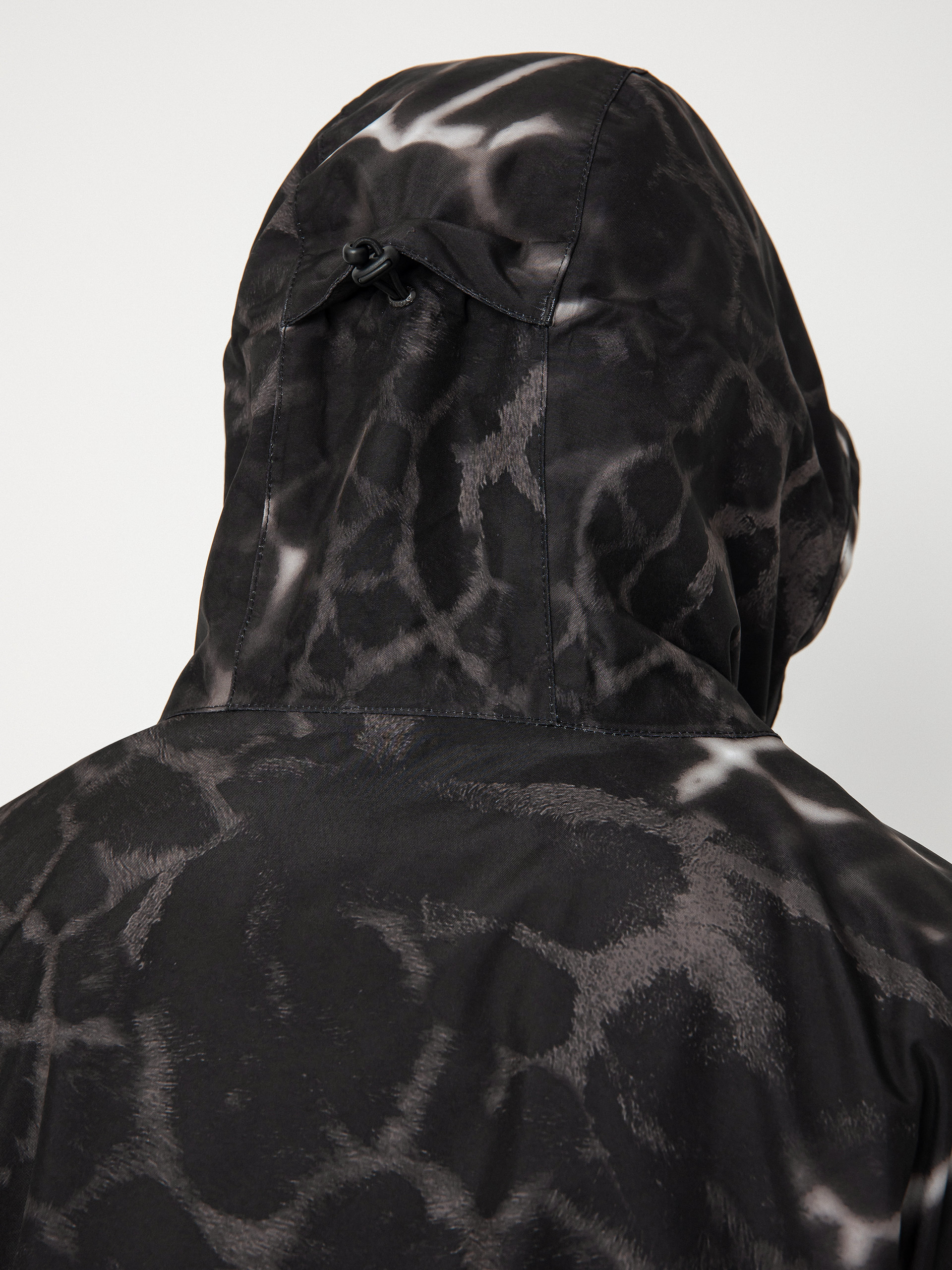 Férfi Volcom L Gore Tex Snowboard dzseki (black giraffe)