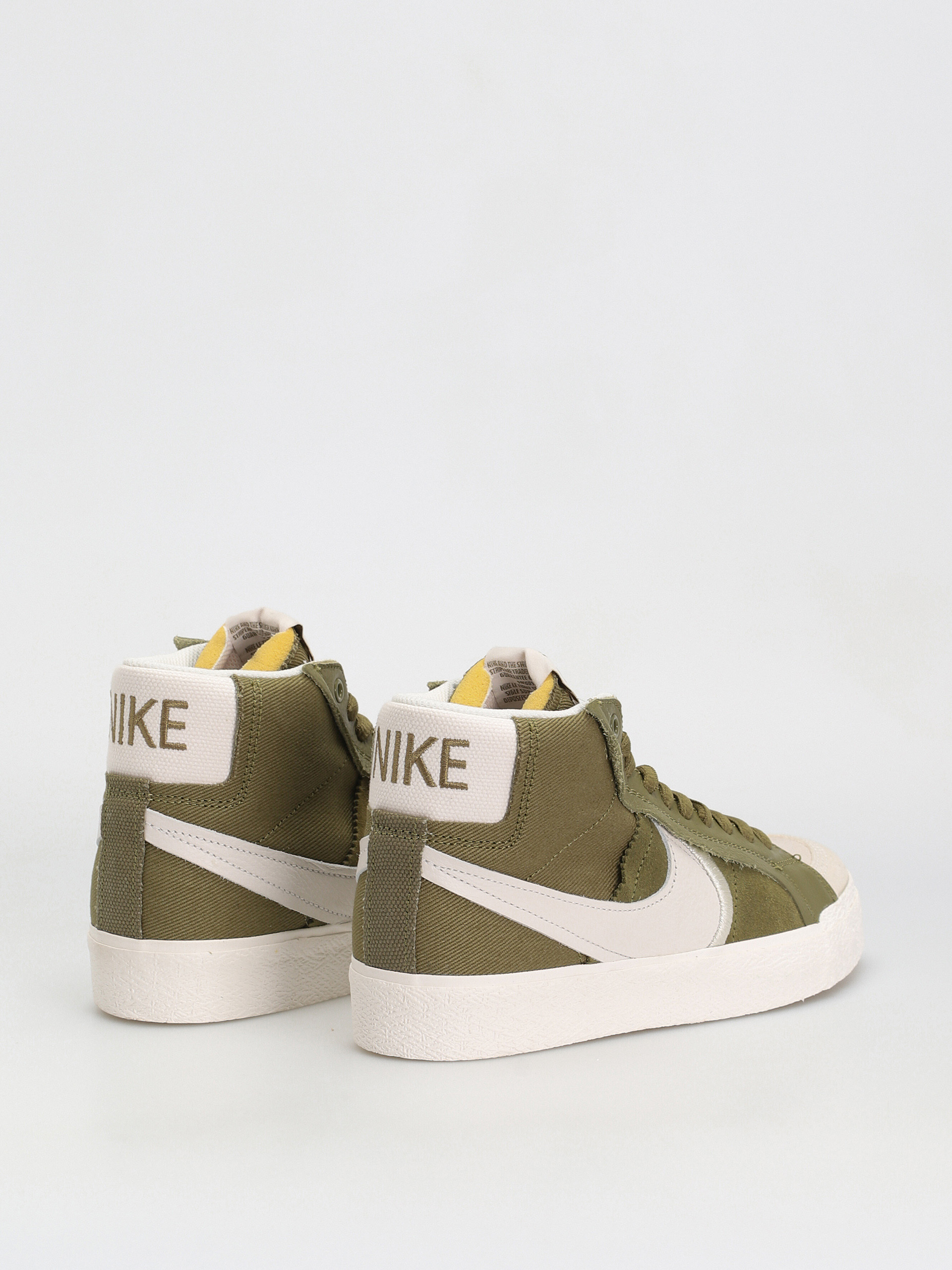 Nike SB Zoom Blazer Mid Prm Plus Cipők (pilgrim/phantom)