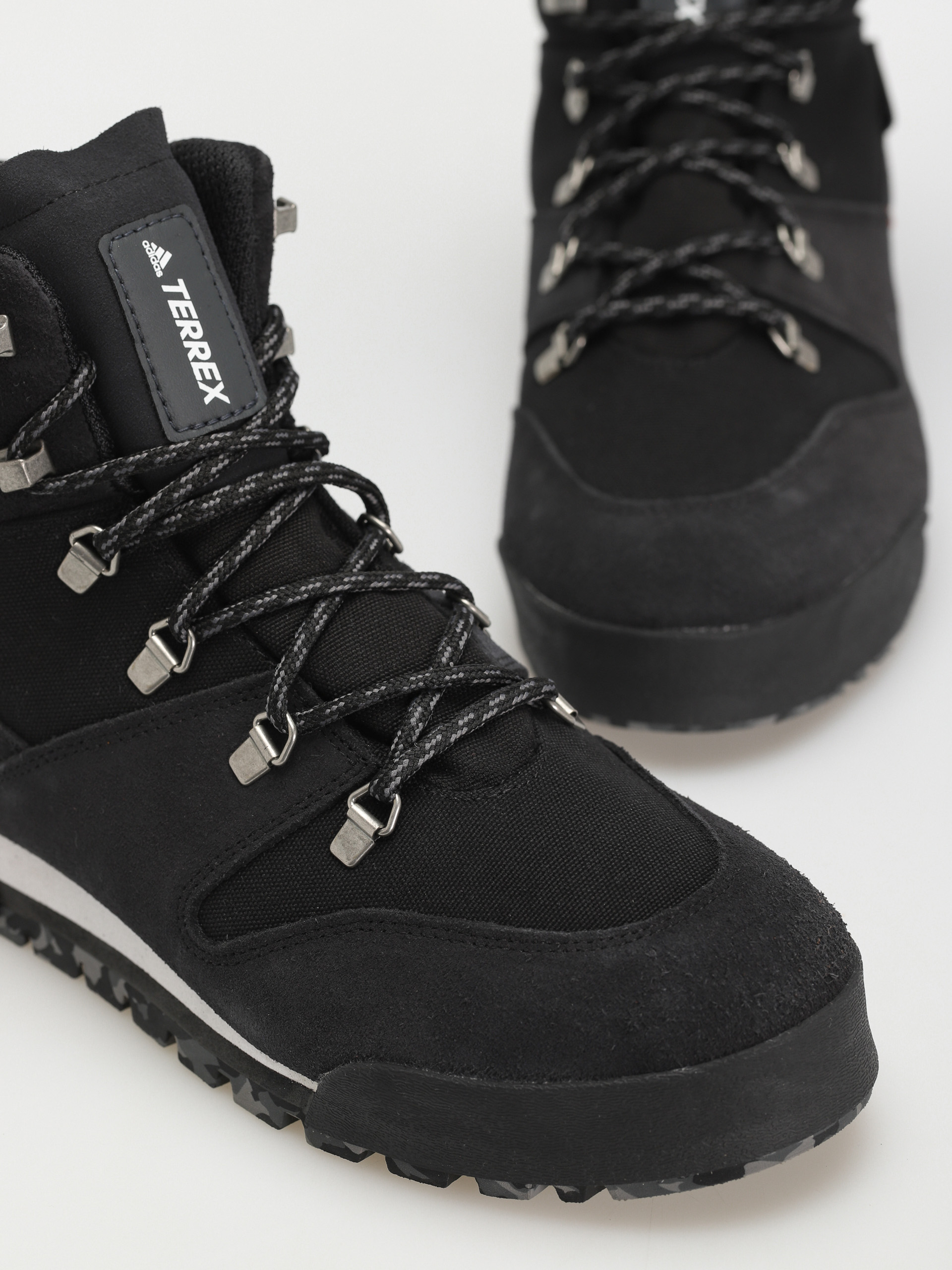 adidas Terrex Snowpitch C.RDY Cipők (cblack/cblack/scarle)