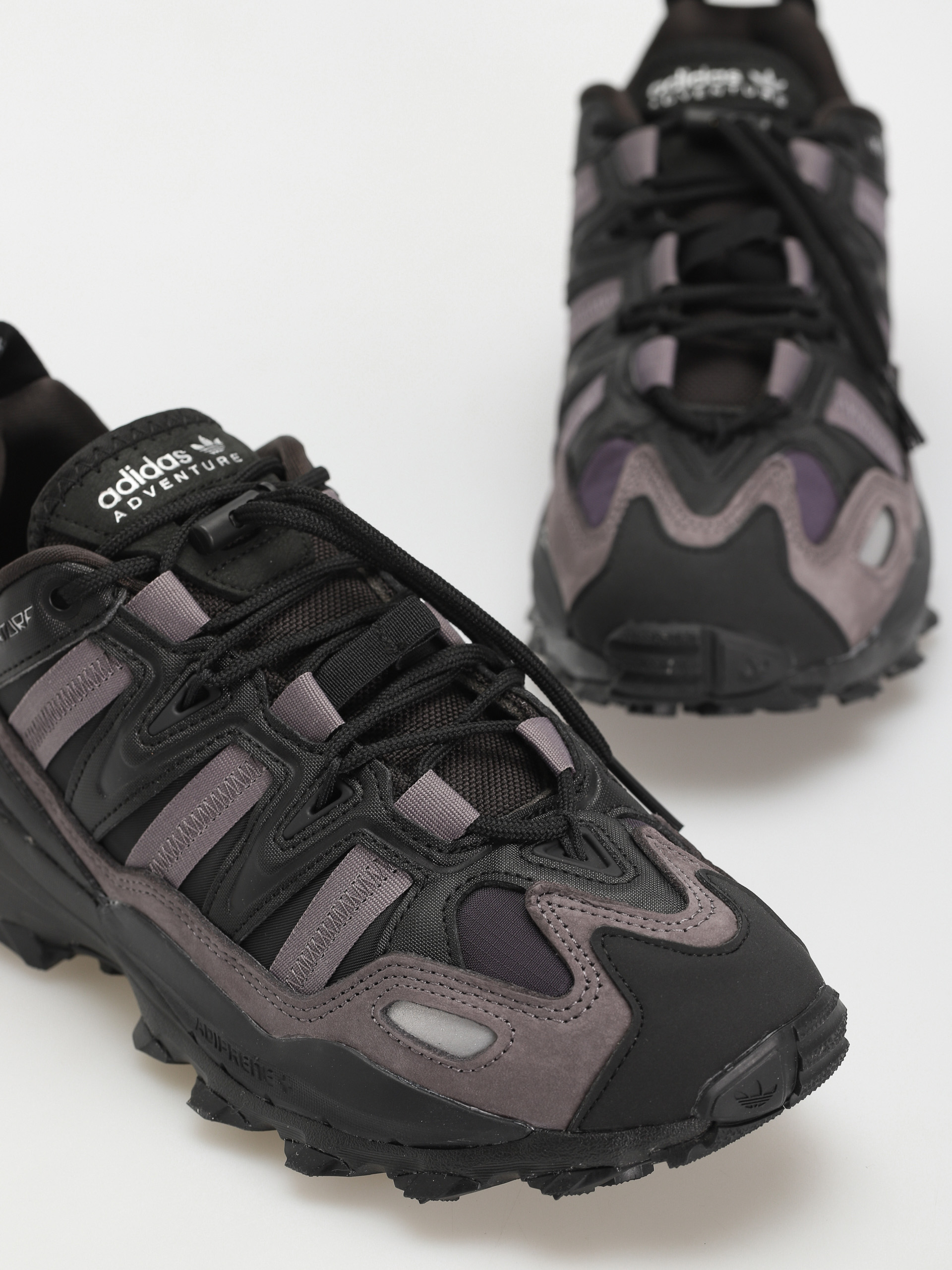 adidas Originals Hyperturf Cipők (cblack/silvmt/tragre)