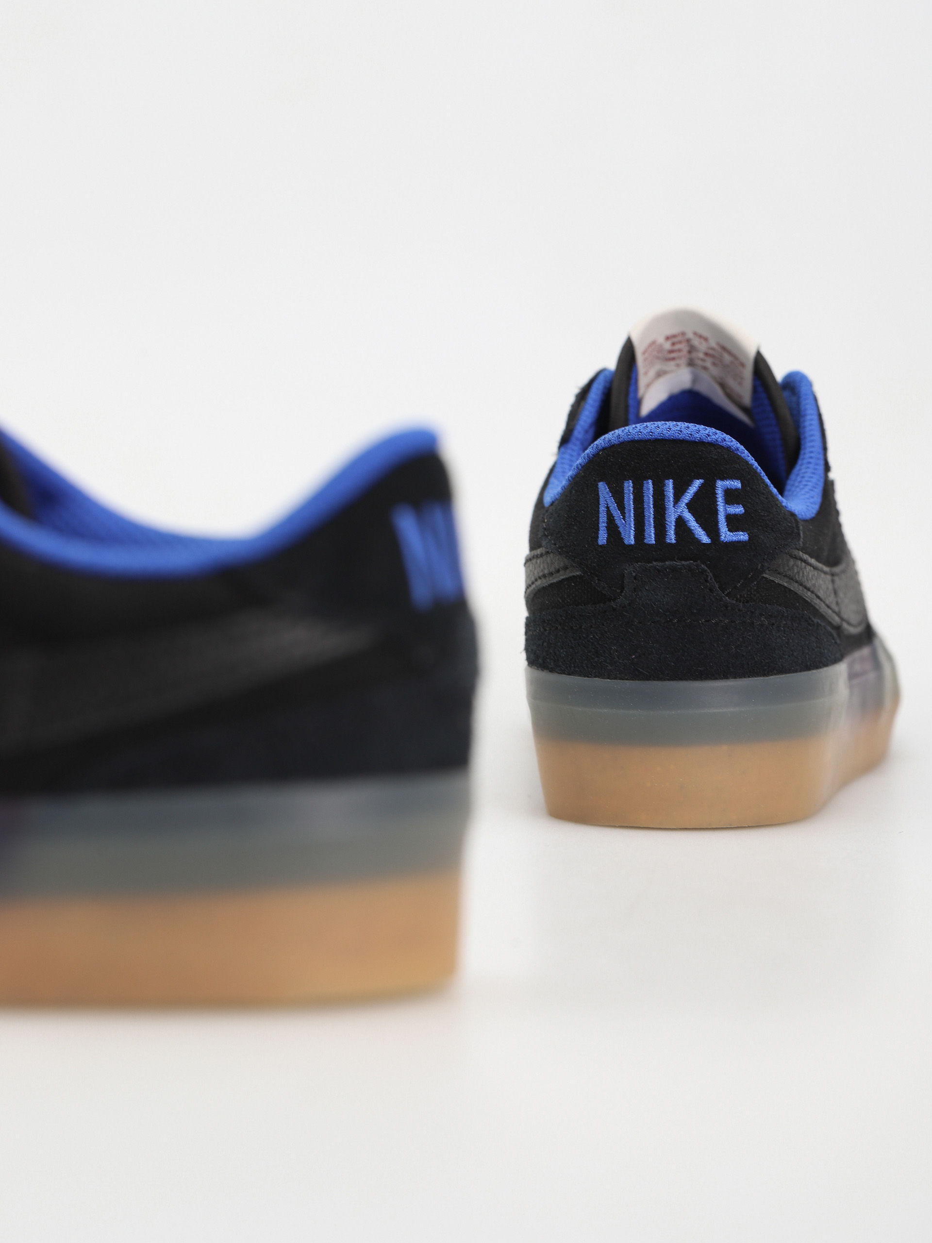 Nike SB Pogo Premium Cipők (black/black hyper royal gum light brown)