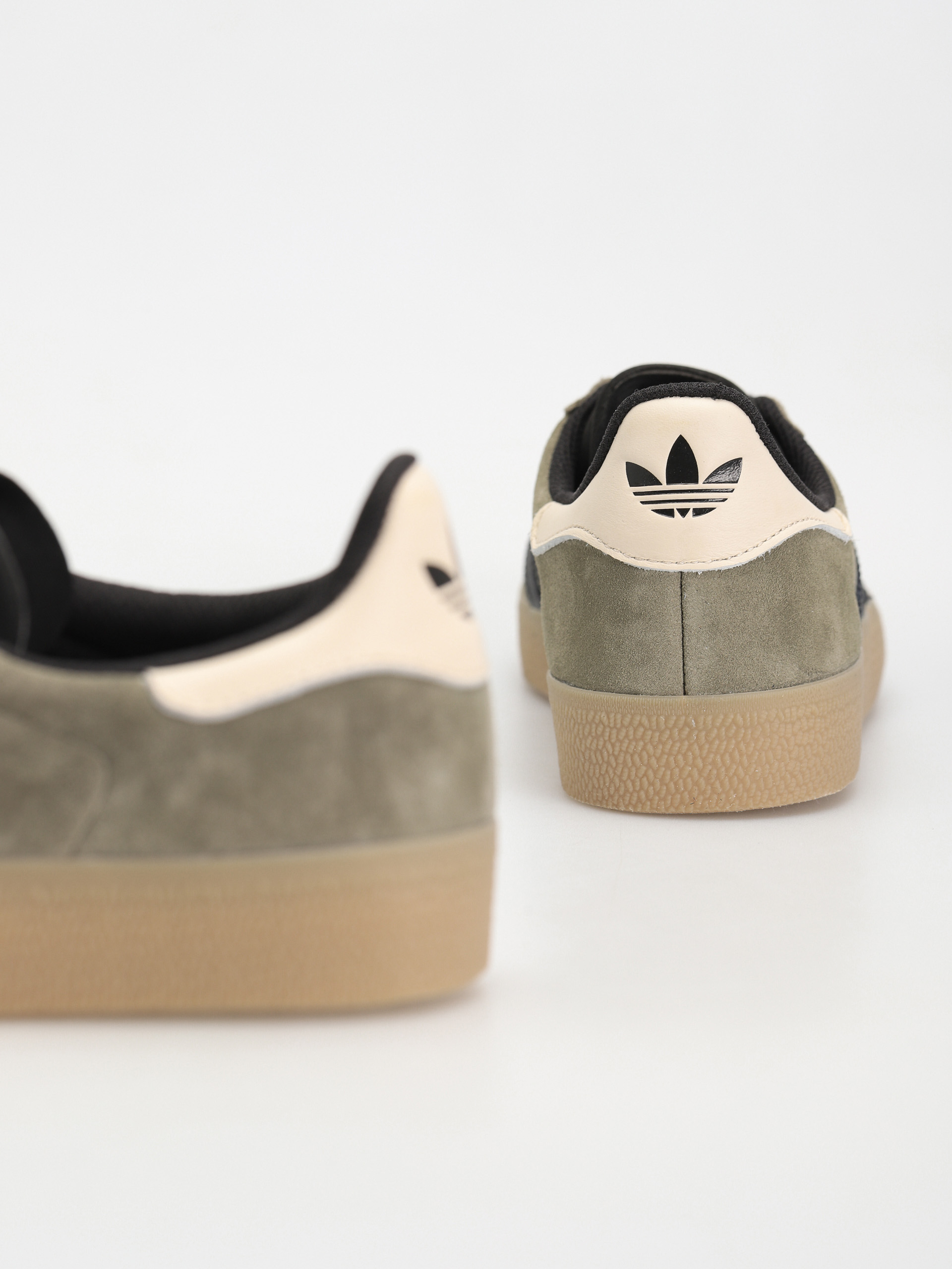 adidas Gazelle Adv Cipők (olistr/cblack/ecrtin)