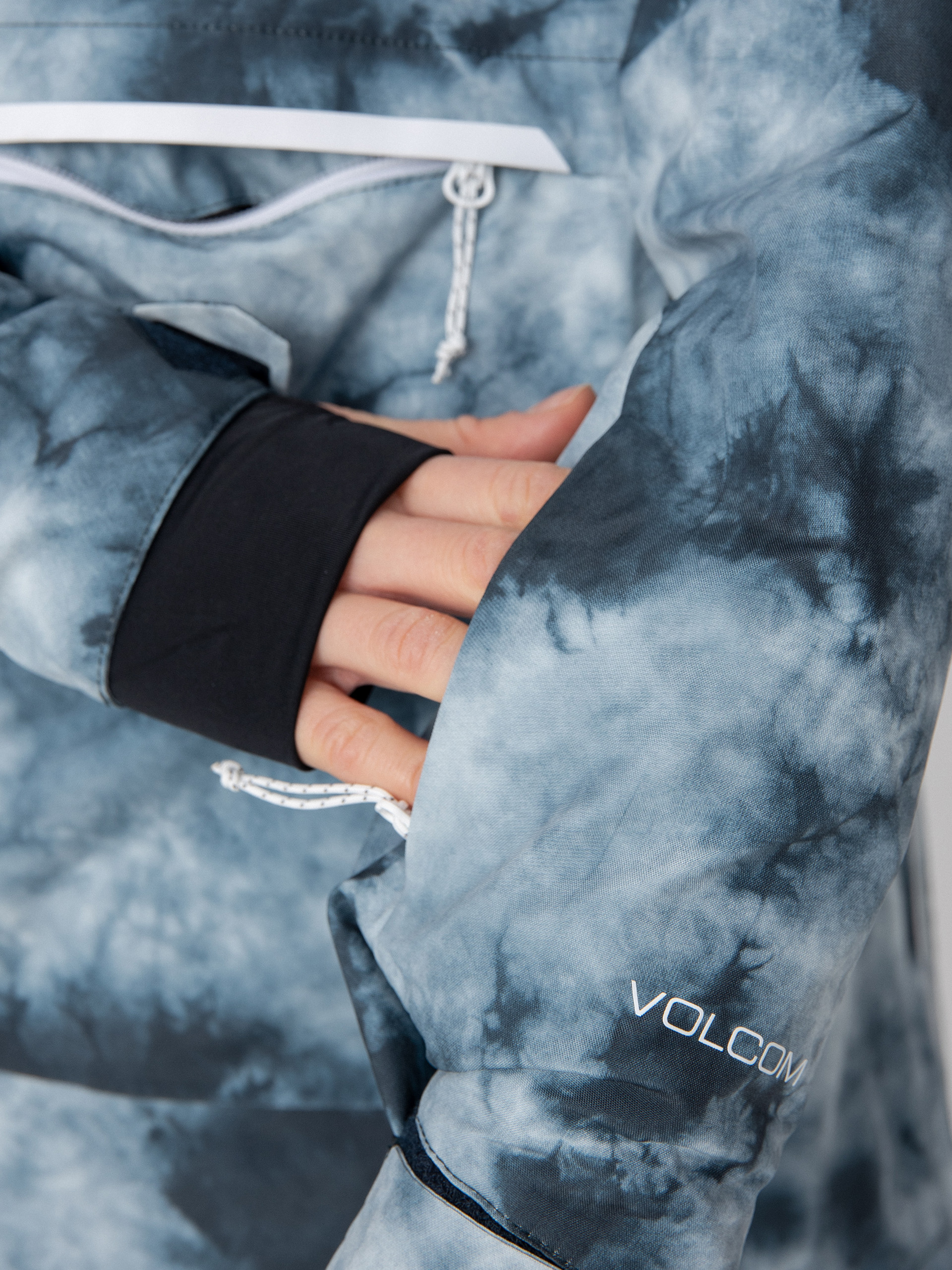 Női Volcom Fern Ins Gore Pullover Snowboard dzseki (storm tie dye)