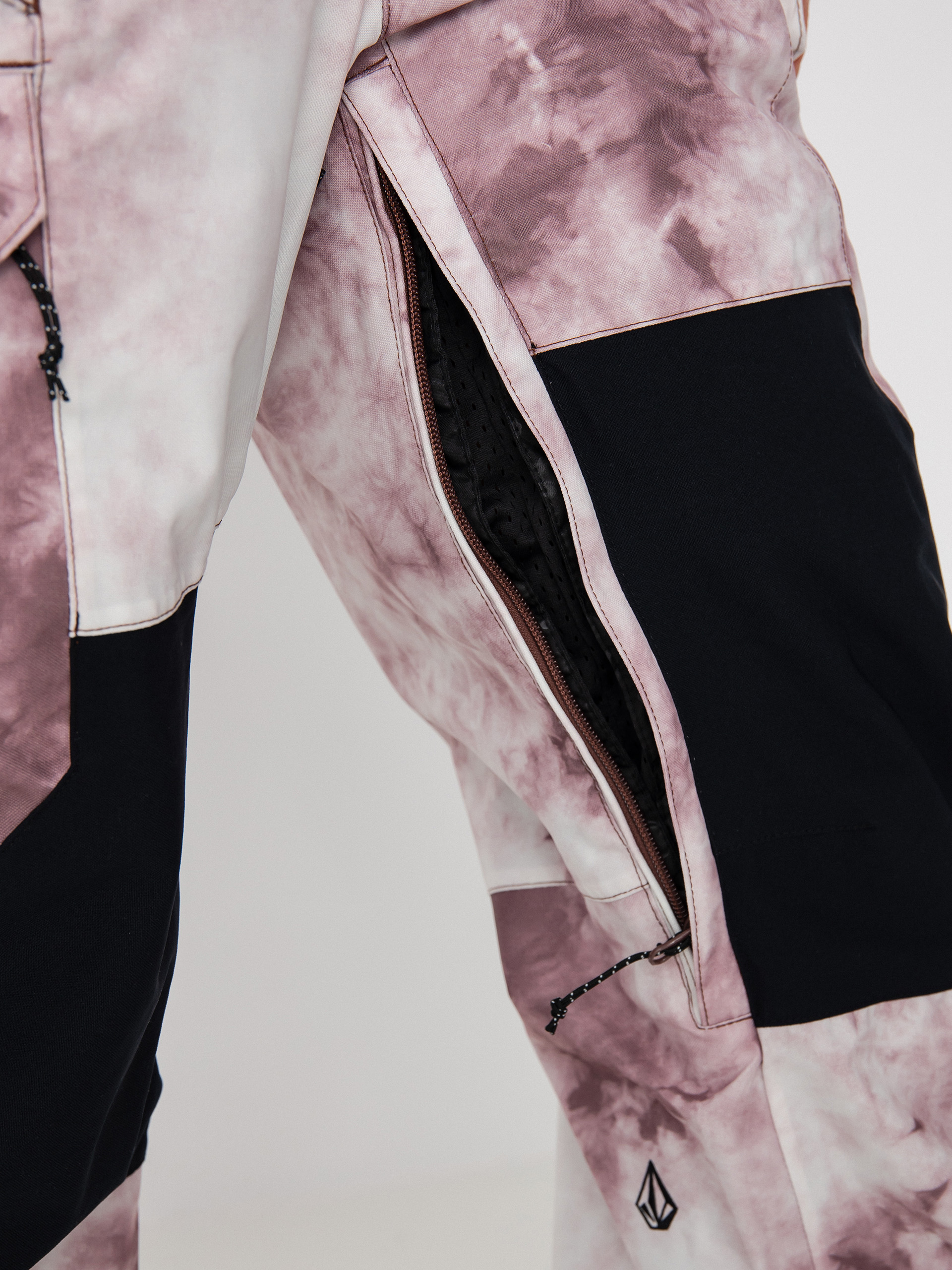 Női Volcom Creston 3Dstretch Bib Overall Loose Straight Snowboard nadrág (mojave tie dye)