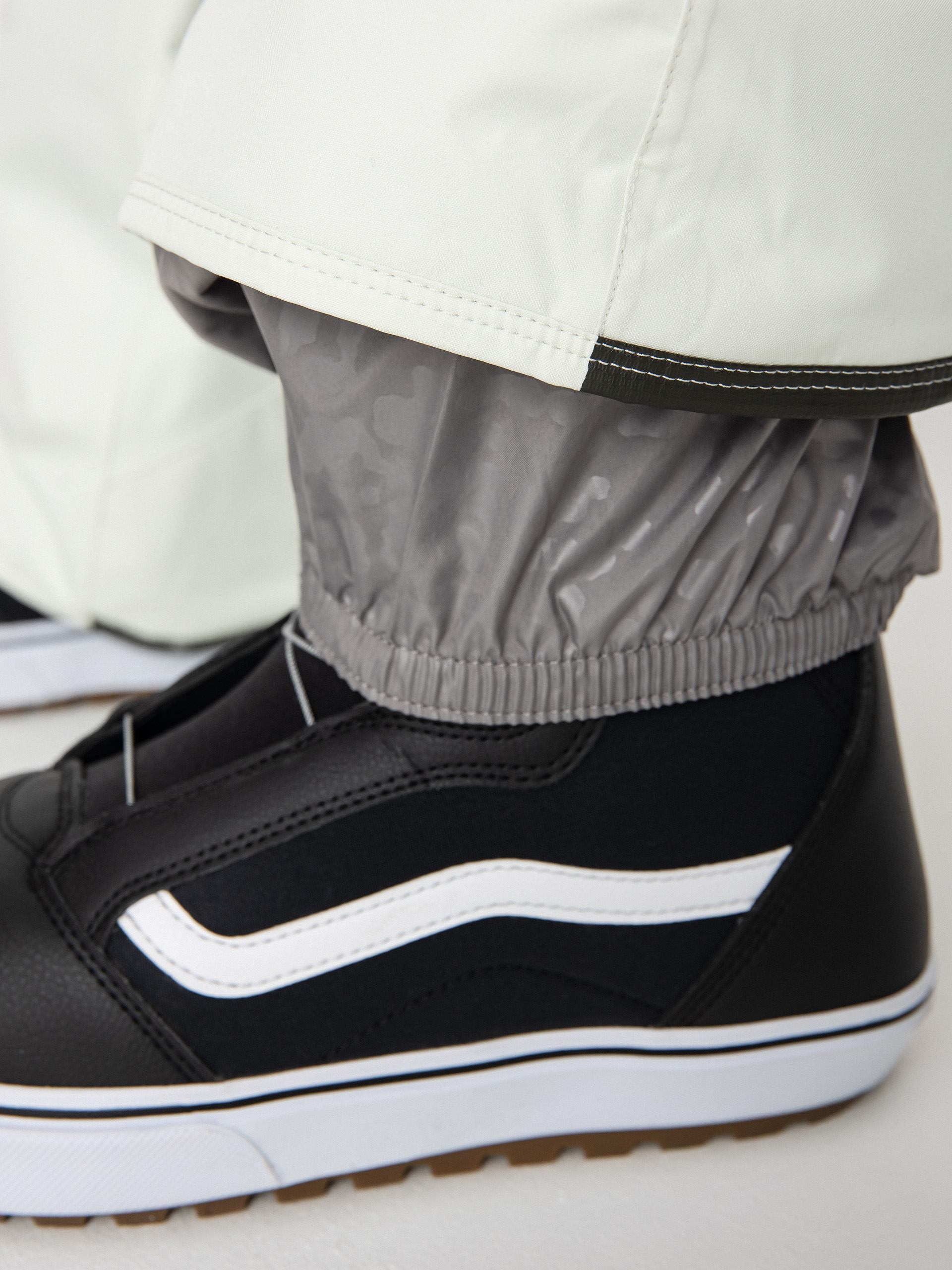 Női Volcom Knox Ins Gore Tex Snowboard nadrág (ice green)