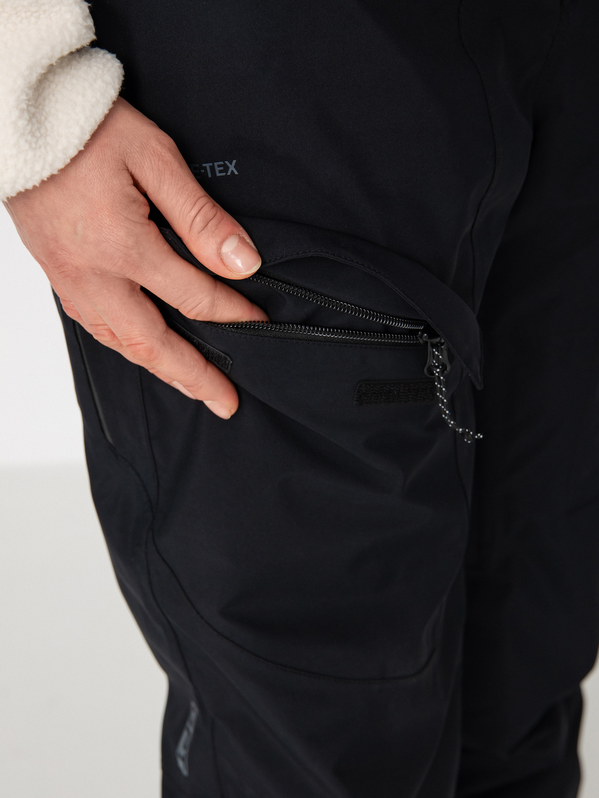 Női Volcom V.Co At Stretch Gore Tex Snowboard nadrág (black)