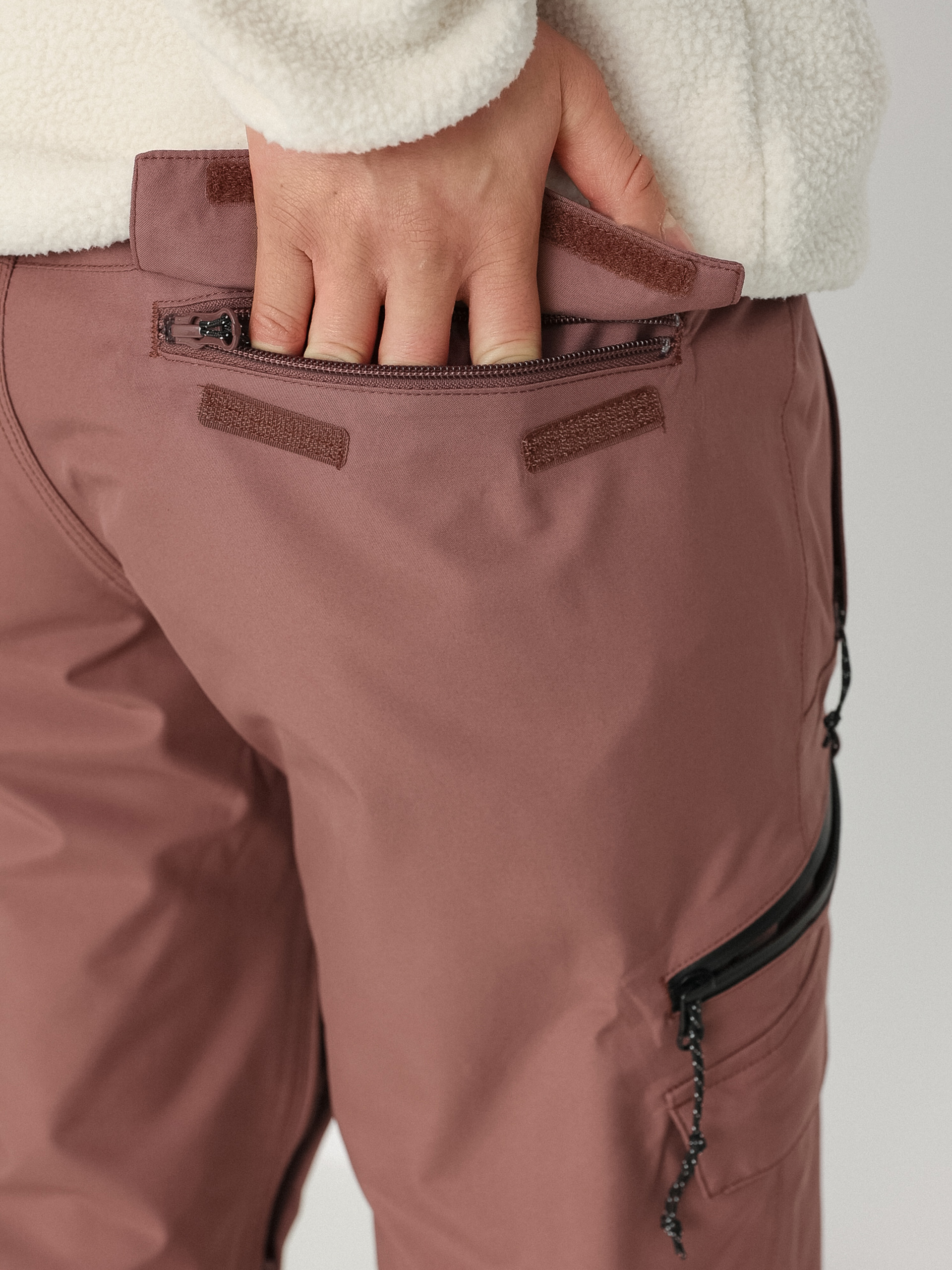 Női Volcom Aston Gore Tex Snowboard nadrág (rosewood)