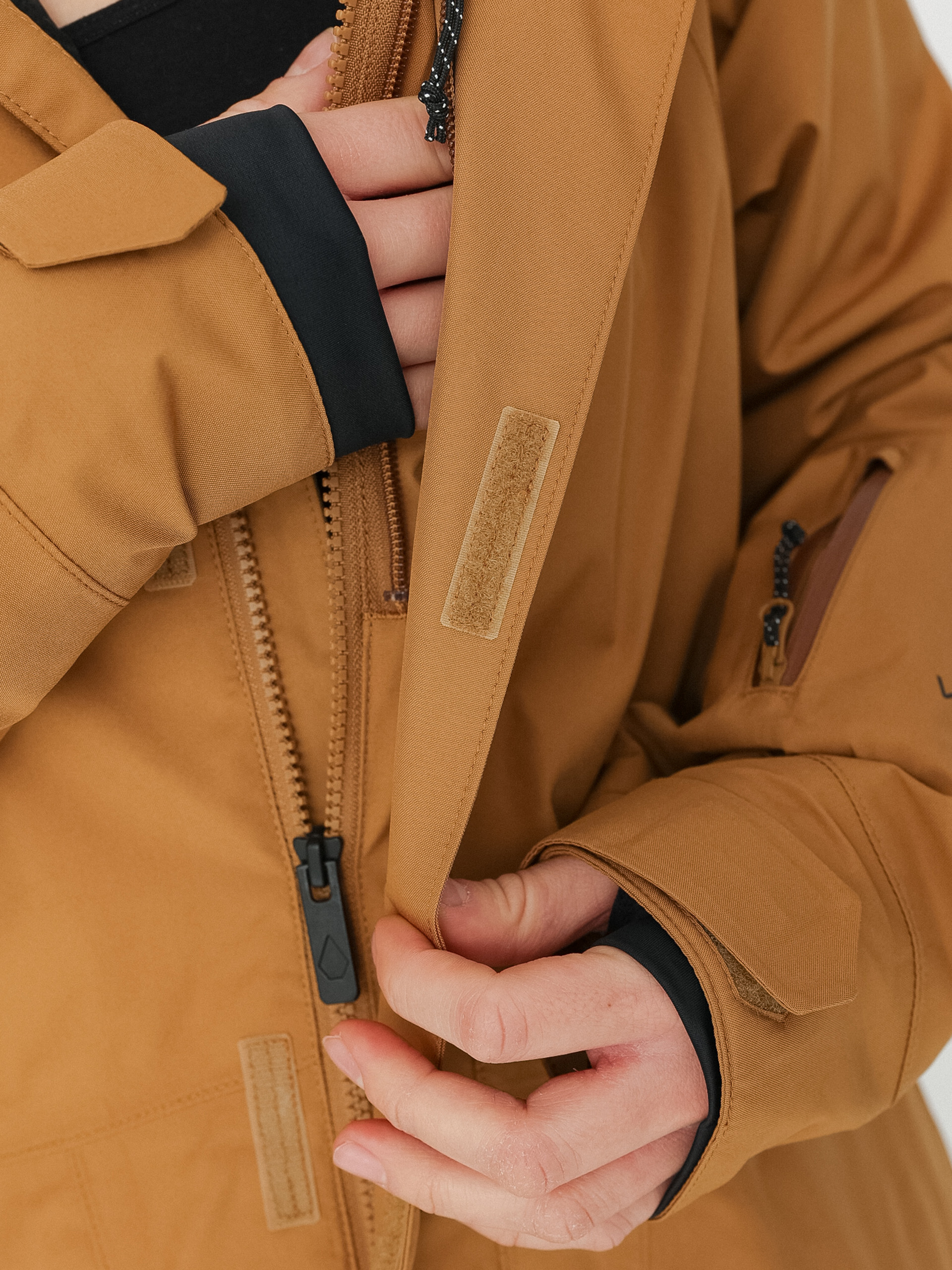 Női Volcom Ell Ins Gore Tex Snowboard dzseki (caramel)