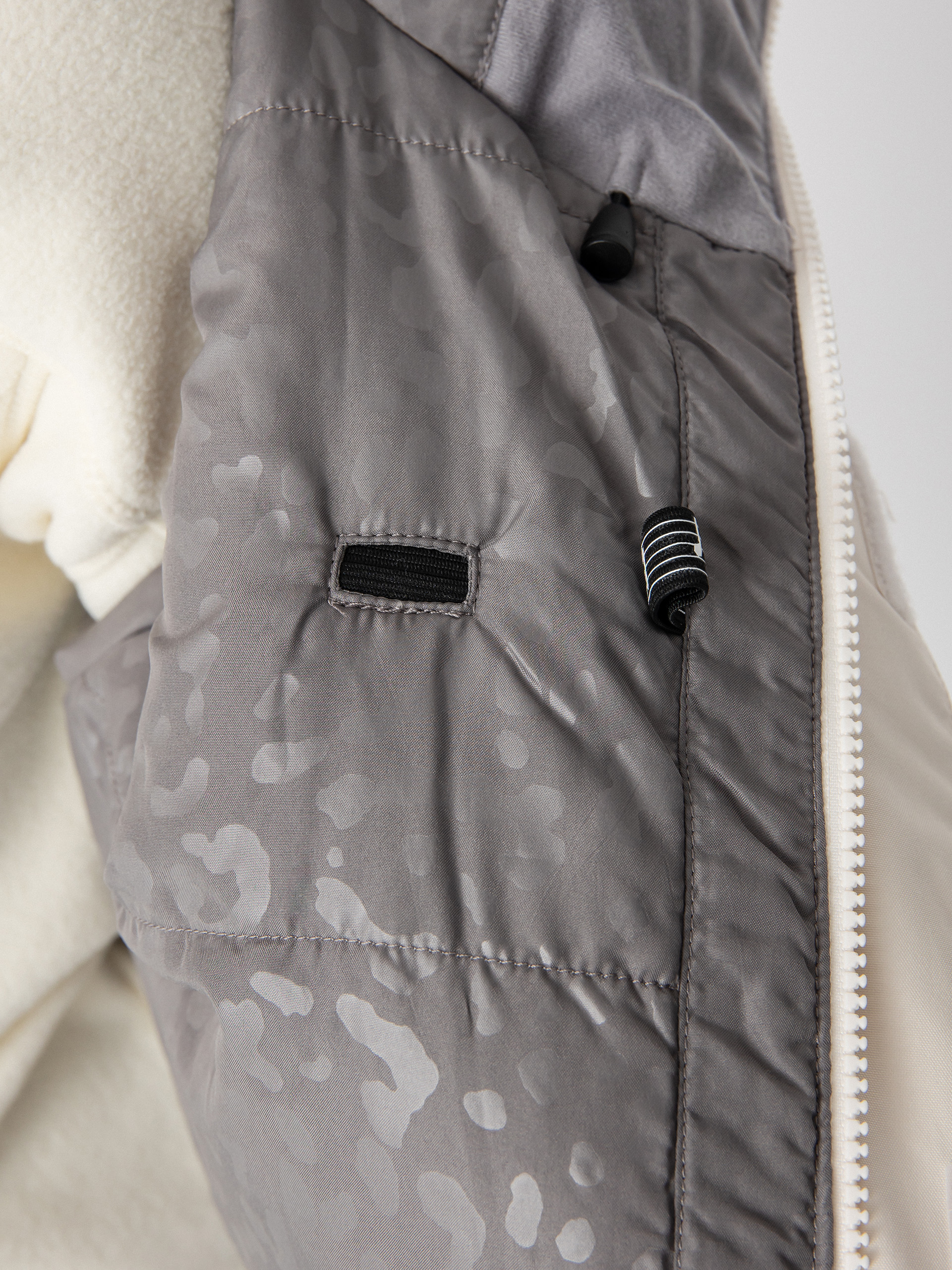 Női Volcom Aris Ins Gore Snowboard dzseki (amethyst smoke)