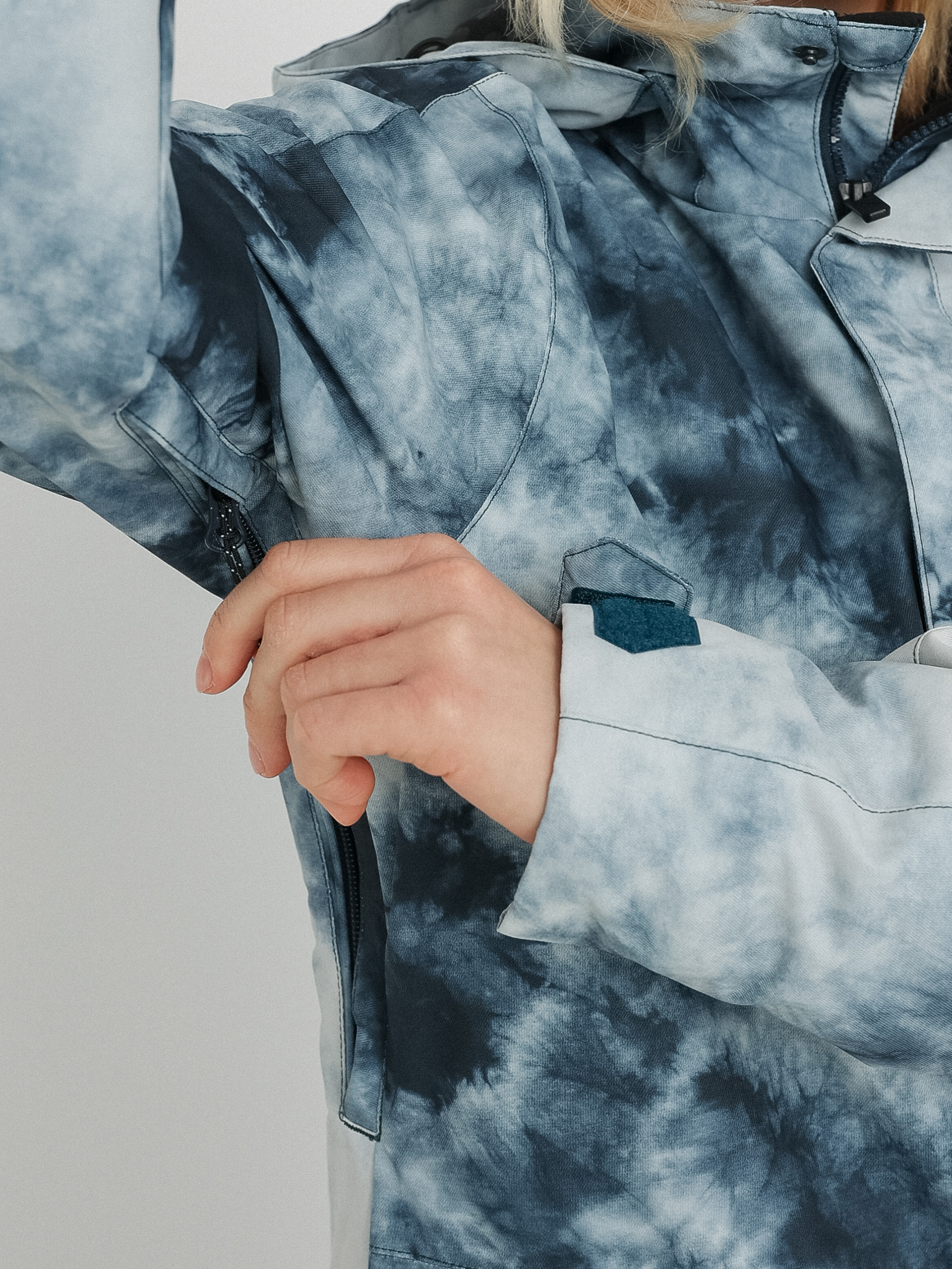 Női Volcom Westland Ins Snowboard dzseki (storm tie dye)