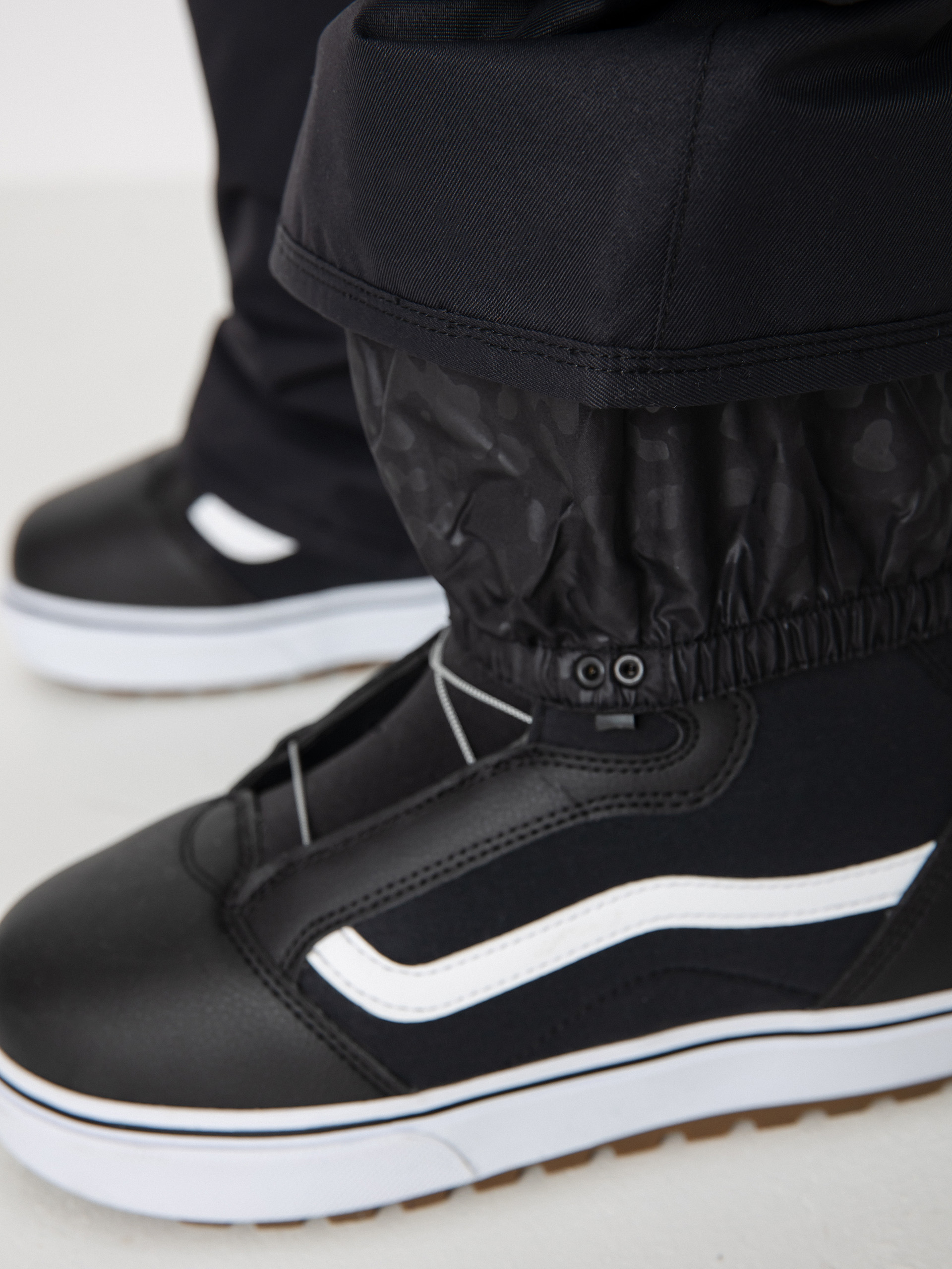 Női Volcom Bridger Ins Snowboard nadrág (black)