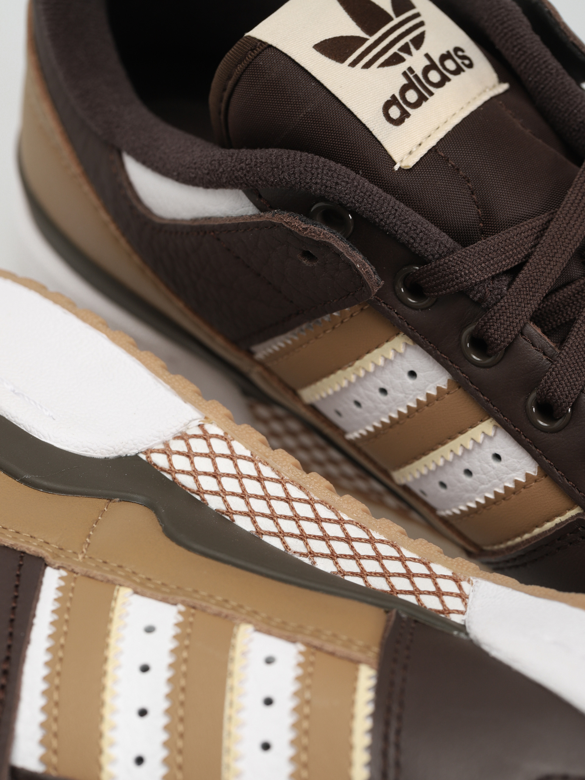 adidas Forum 84 Low Adv Cipők (dbrown/ecrtin/ftwwht)