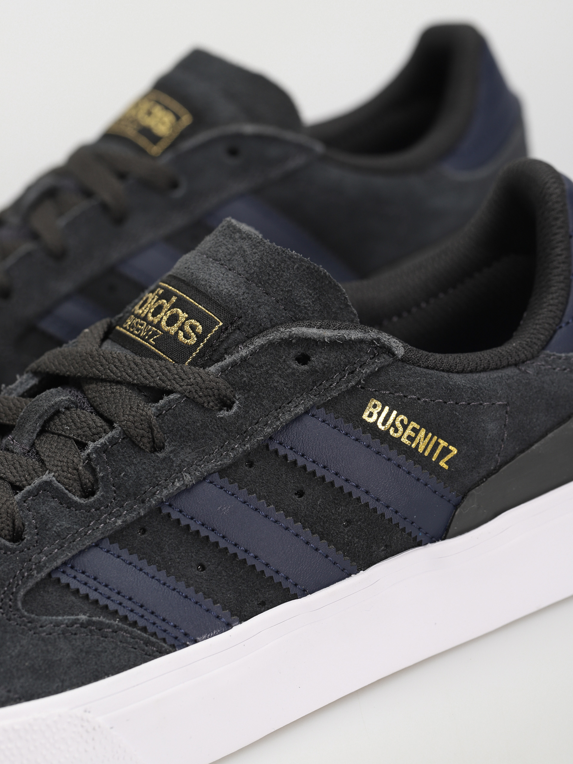 adidas Busenitz Vulc II Cipők (carbon/legink/goldmt)