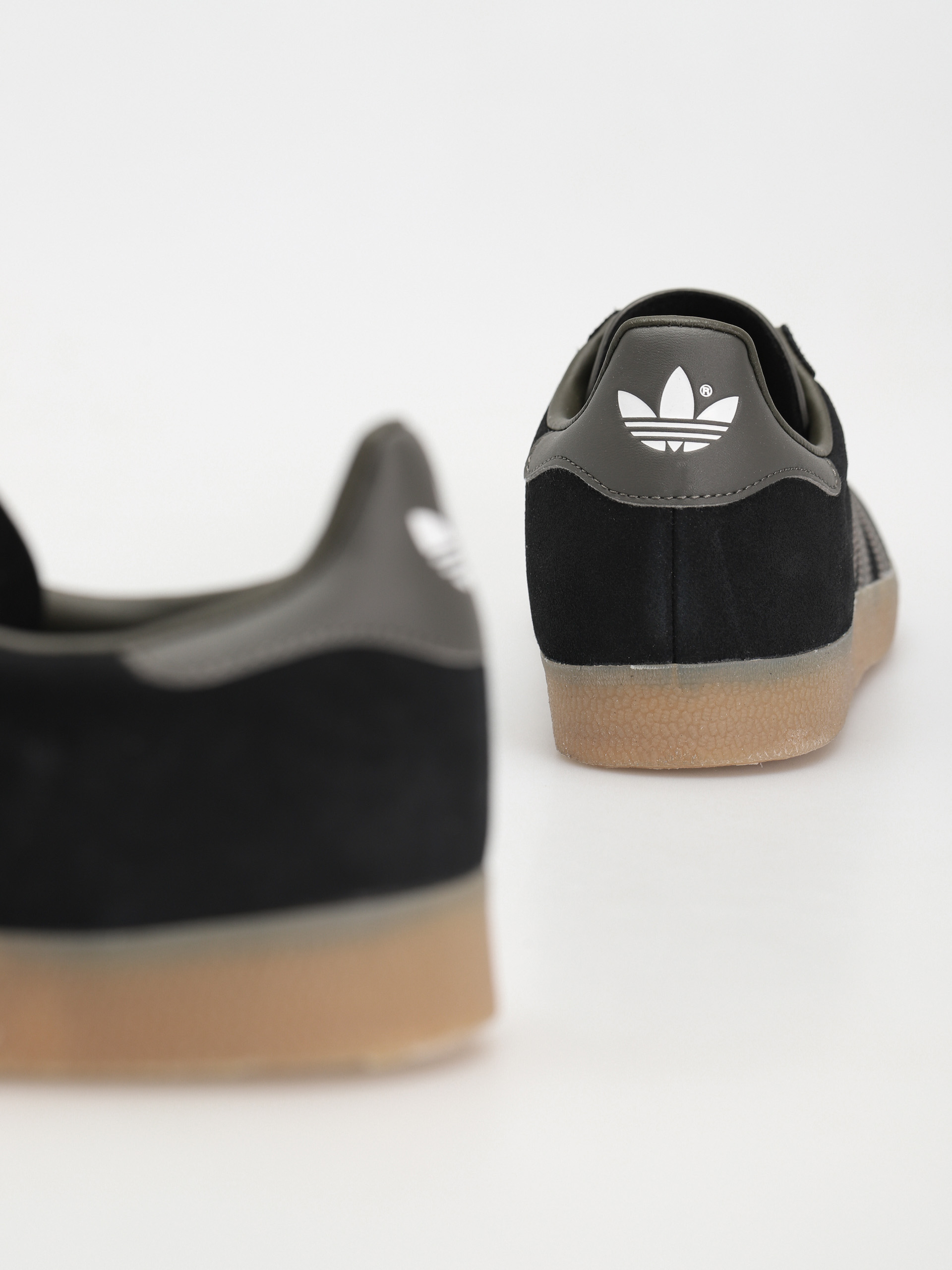 adidas Originals Gazelle Cipők (cblack/panton/ftwwht)