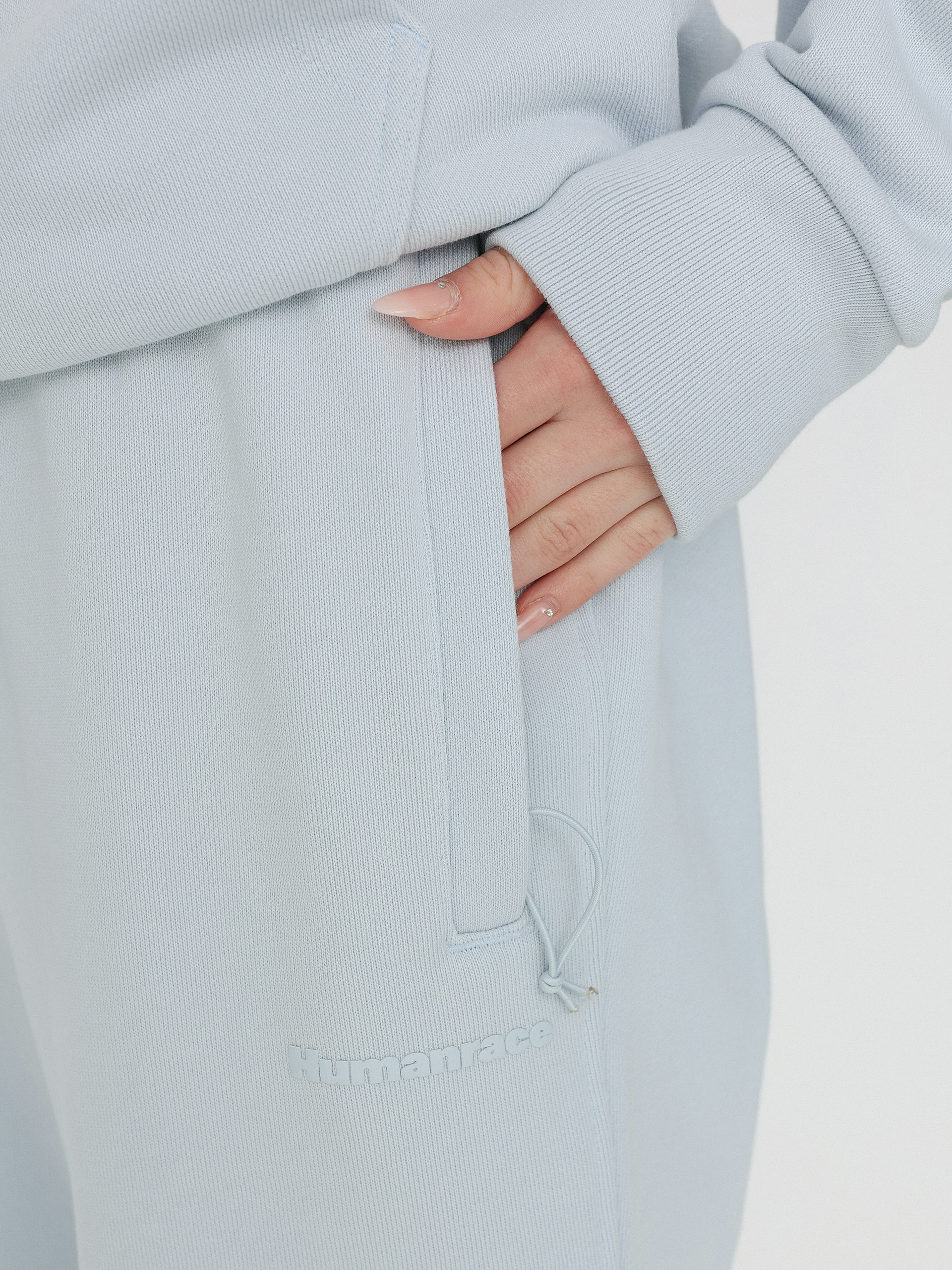 adidas Originals Pharrell Williams Basics Kisnadrág Wmn (halblu)