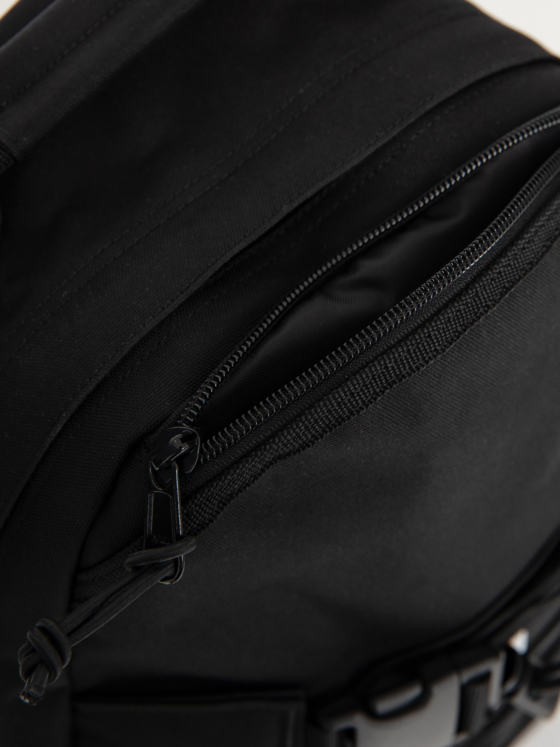 Carhartt WIP Kickflip Hátizsák (black)