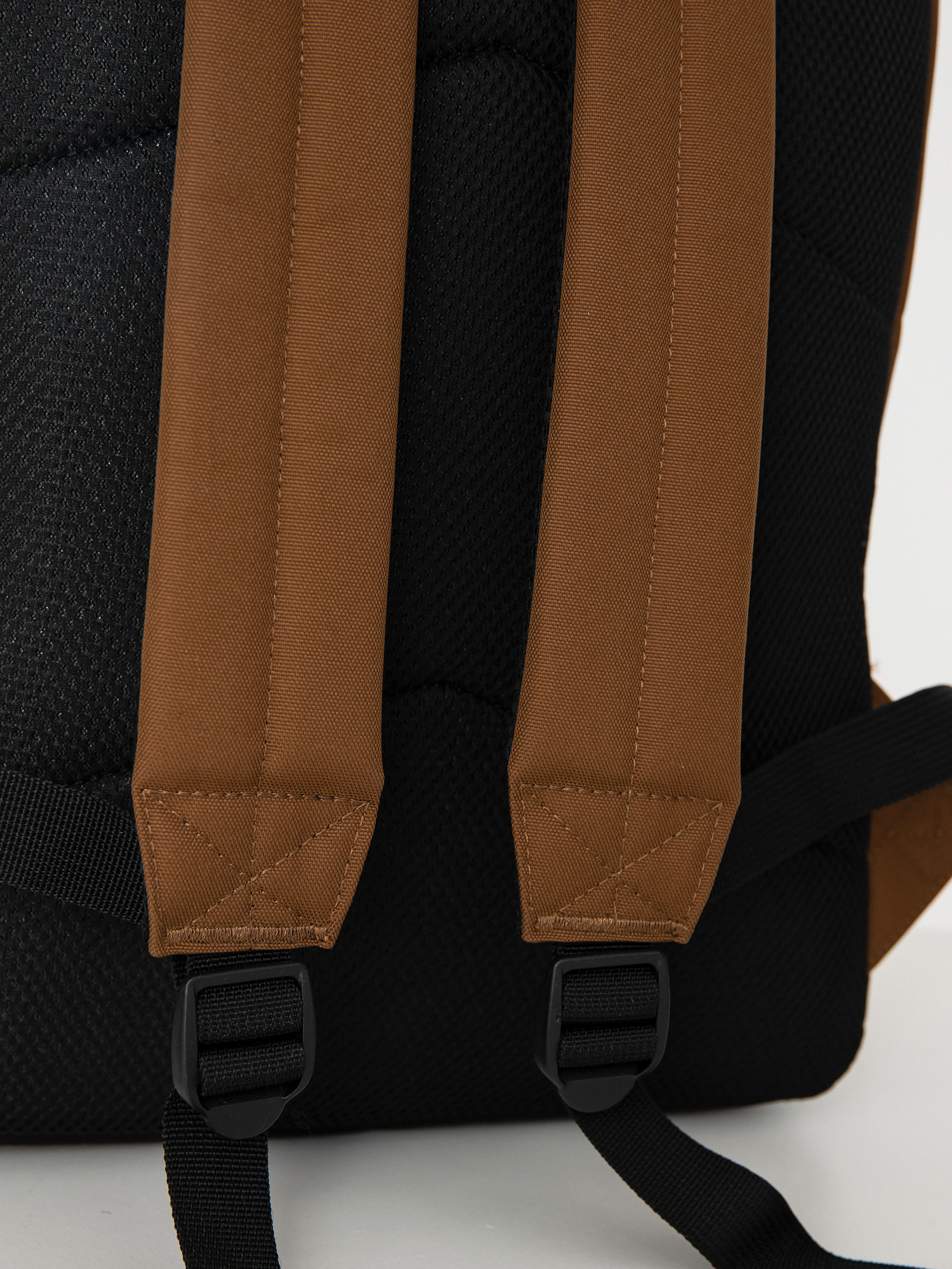 Carhartt WIP Jake Hátizsák (tamarind)