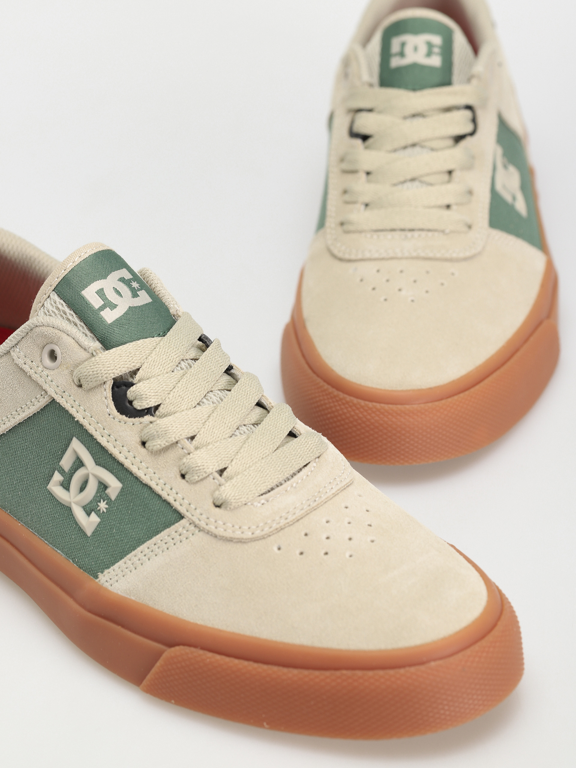 DC Teknic S Cipők (tan/green)