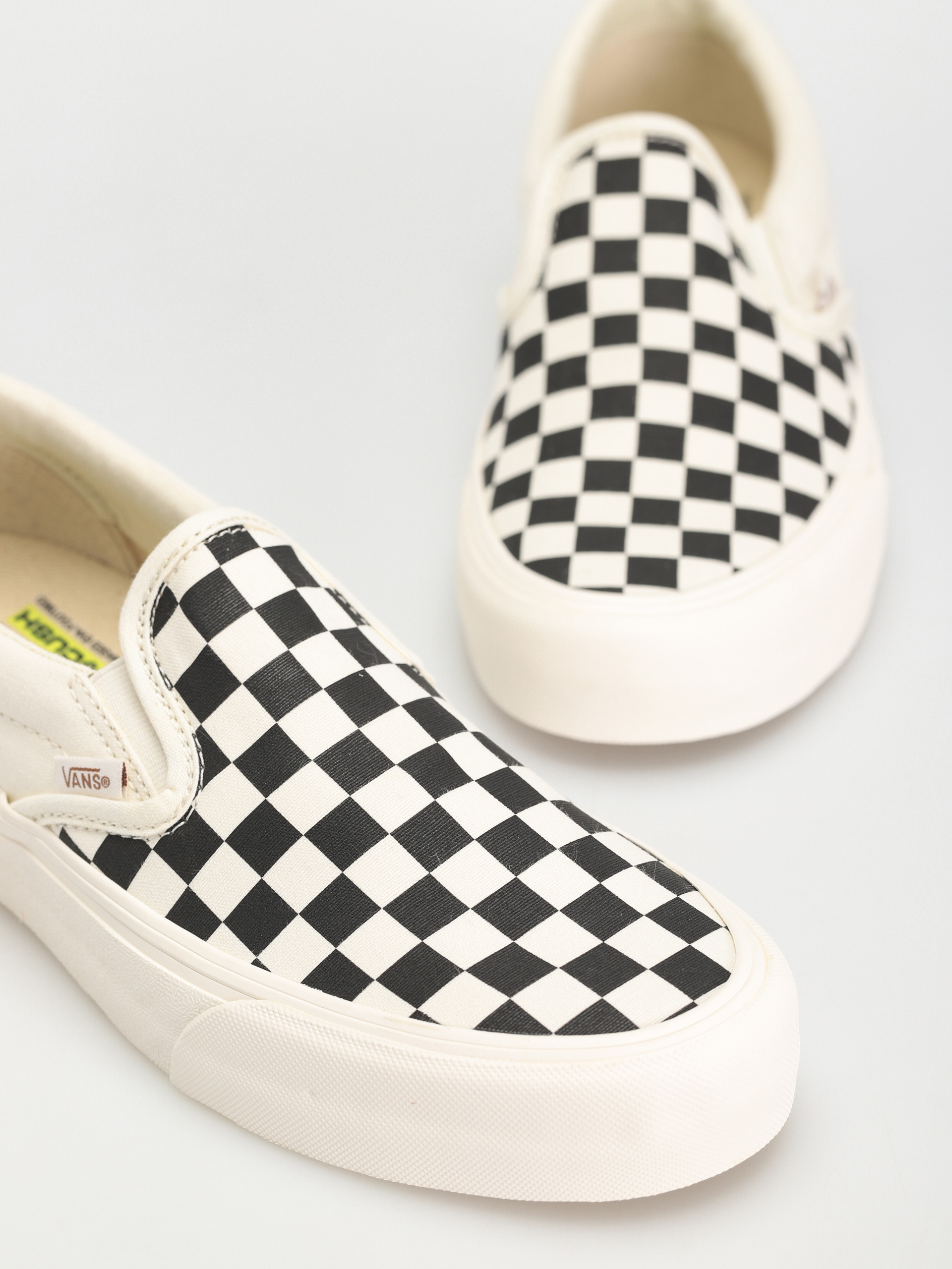 Vans Slip On VR3 Cipők (checkerboard black/marshmallow)