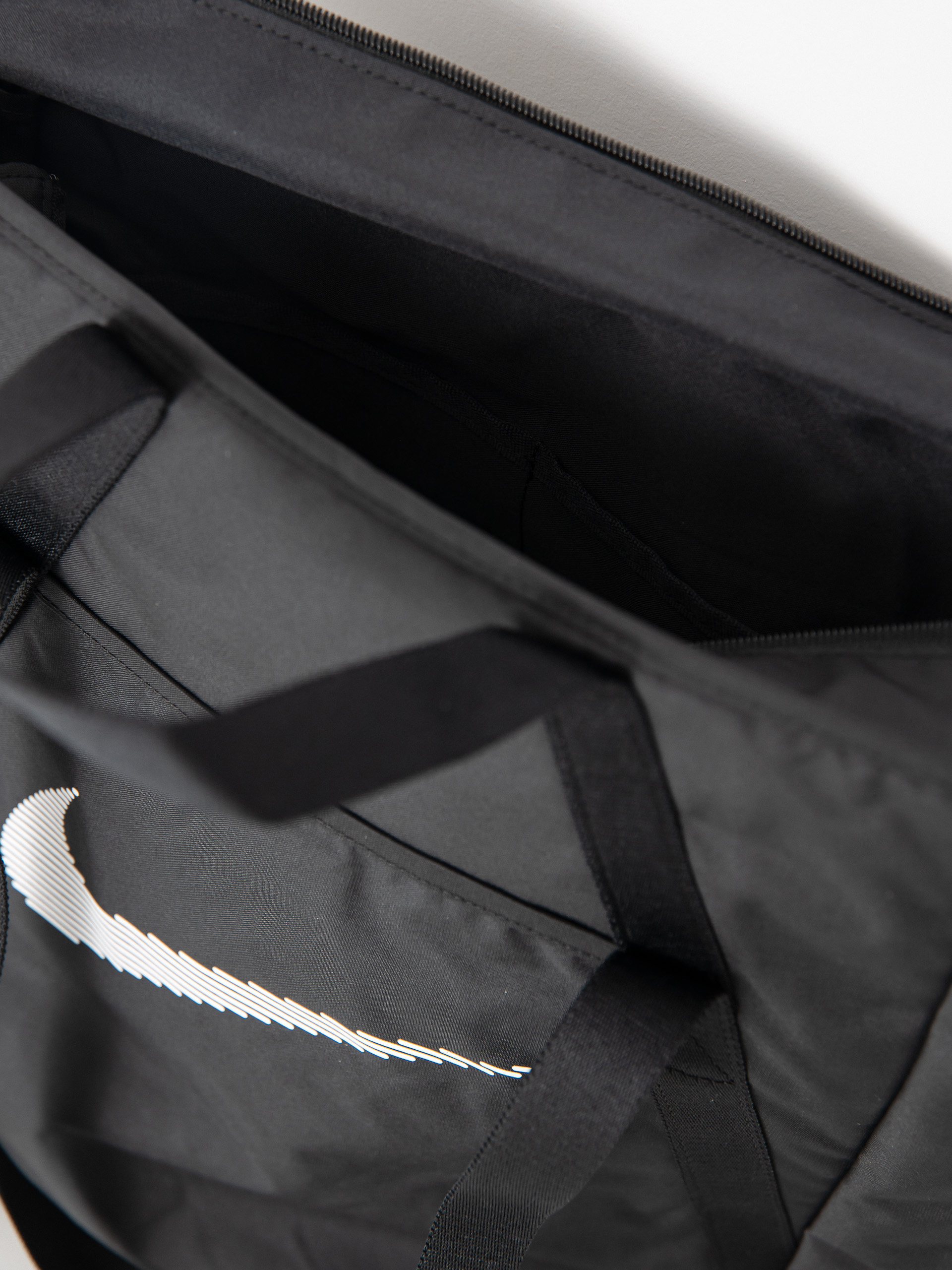 Nike SB Gym Táska (black/black/white)