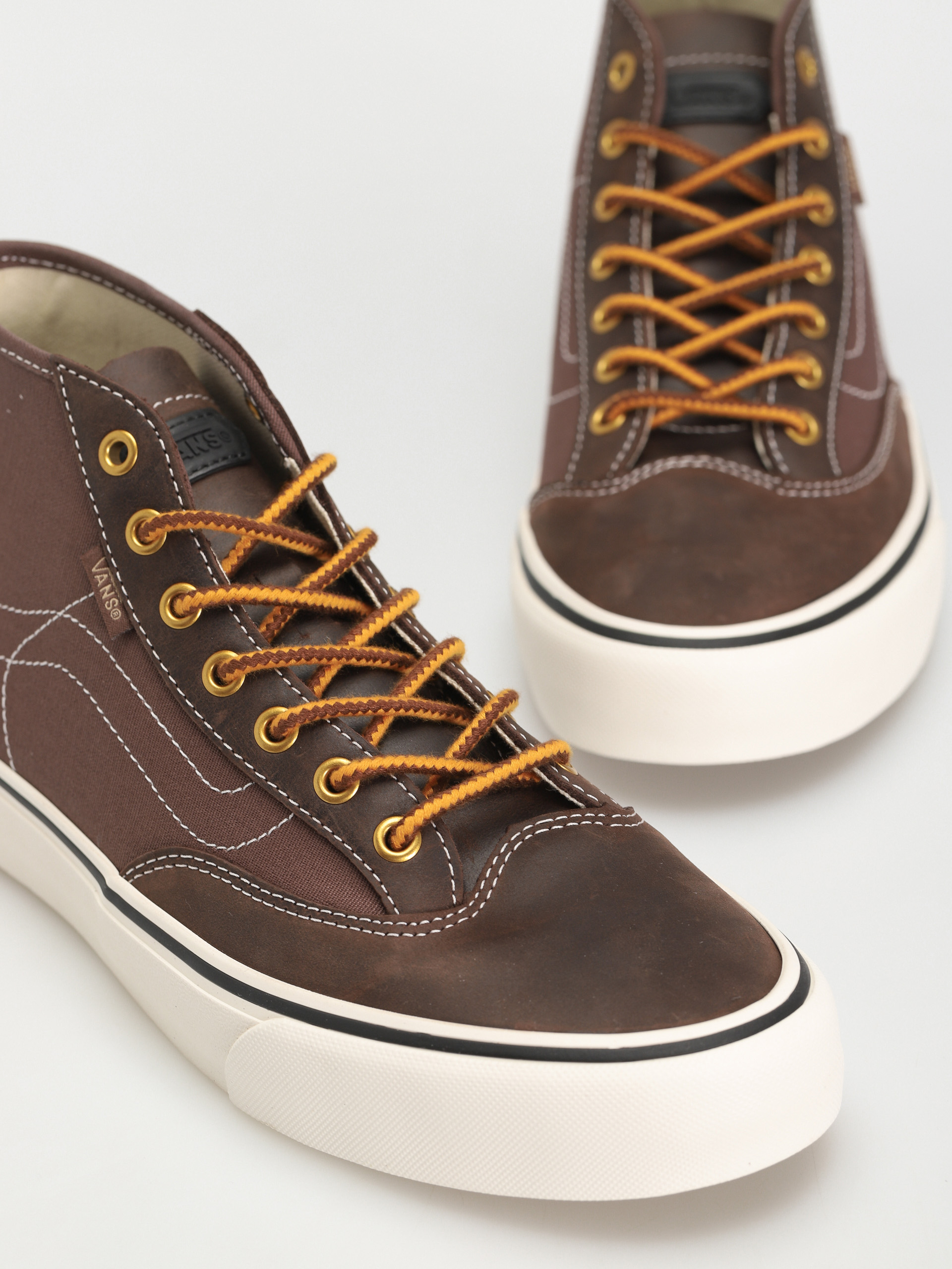 Vans Ua Destruct Mid VR3 Cipők (harry bryant brown)