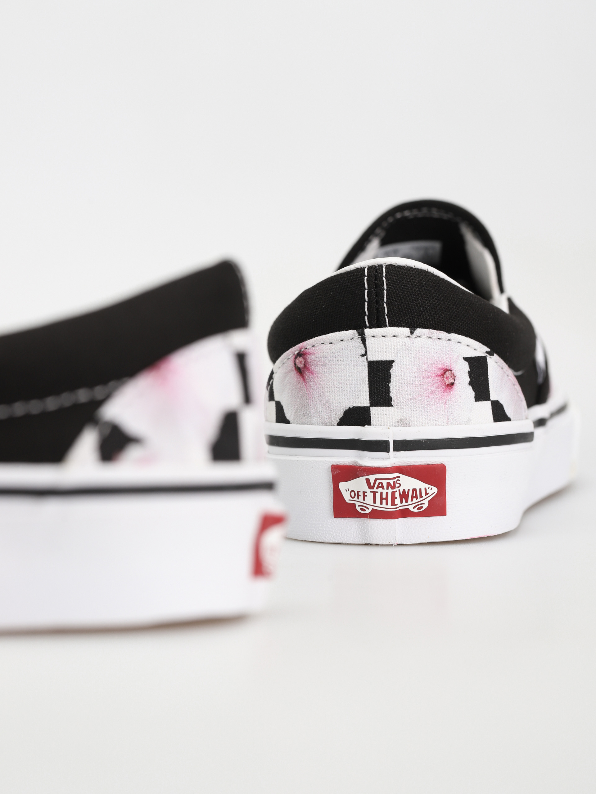 Vans Classic Slip On Cipők Wmn (hibiscus checkerboard black)