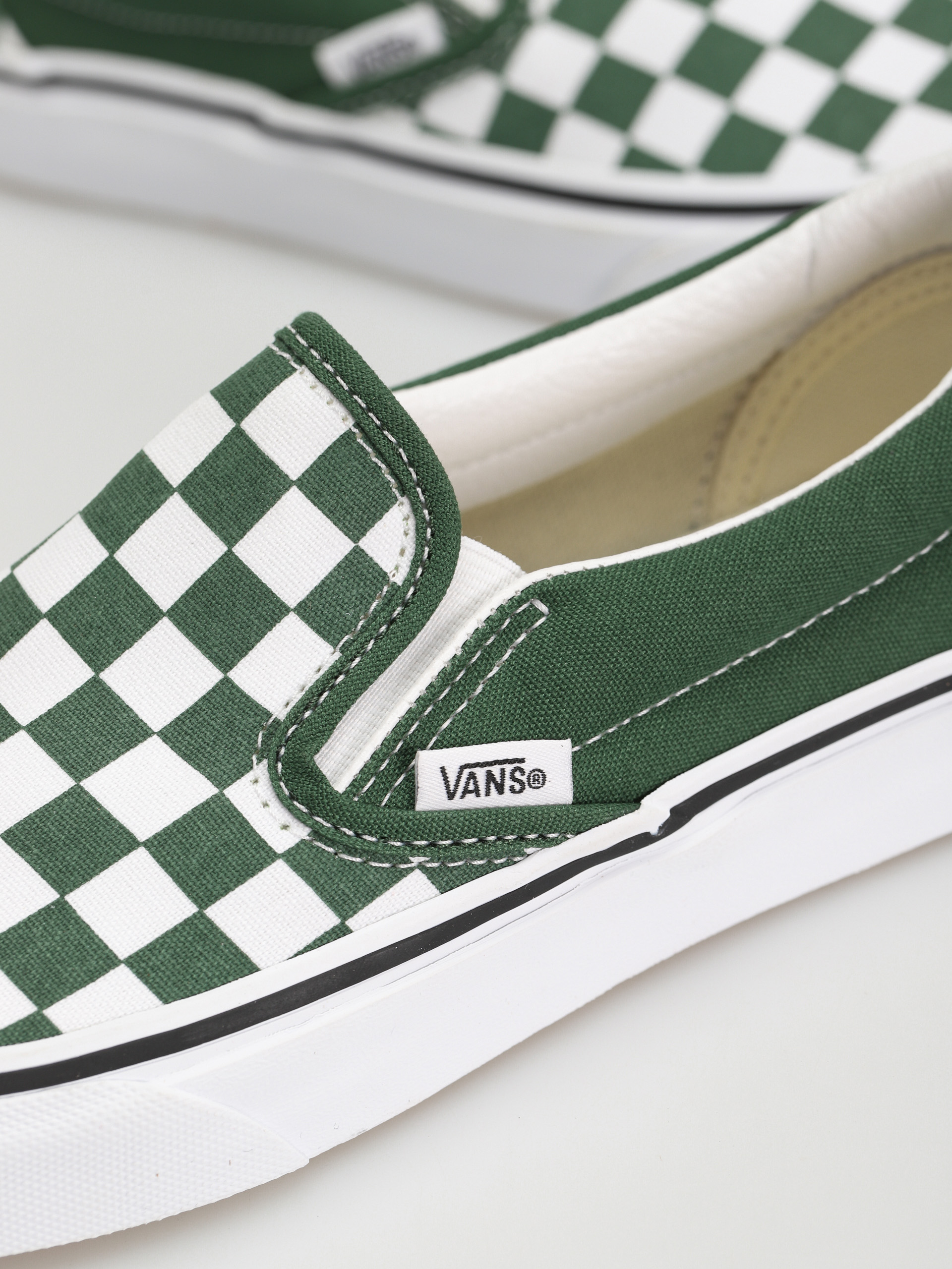 Vans Classic Slip On Cipők (color theory checkerboard greener pastur)